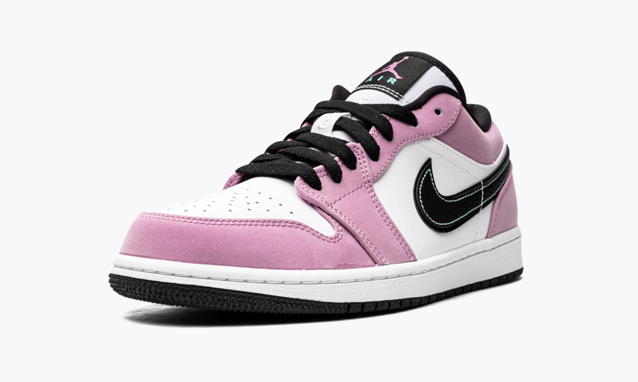 air-jordan-1-low-se-_26_238220violet-shock_26_238221-8603-xndnj.jpg