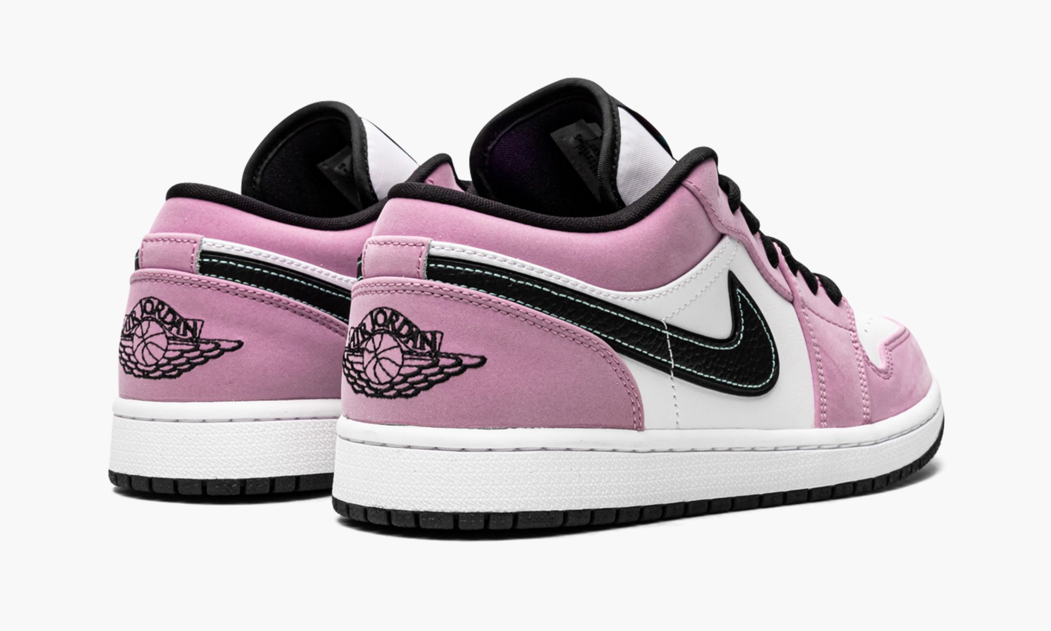 air-jordan-1-low-se-_26_238220violet-shock_26_238221-9302-9efrh.jpg