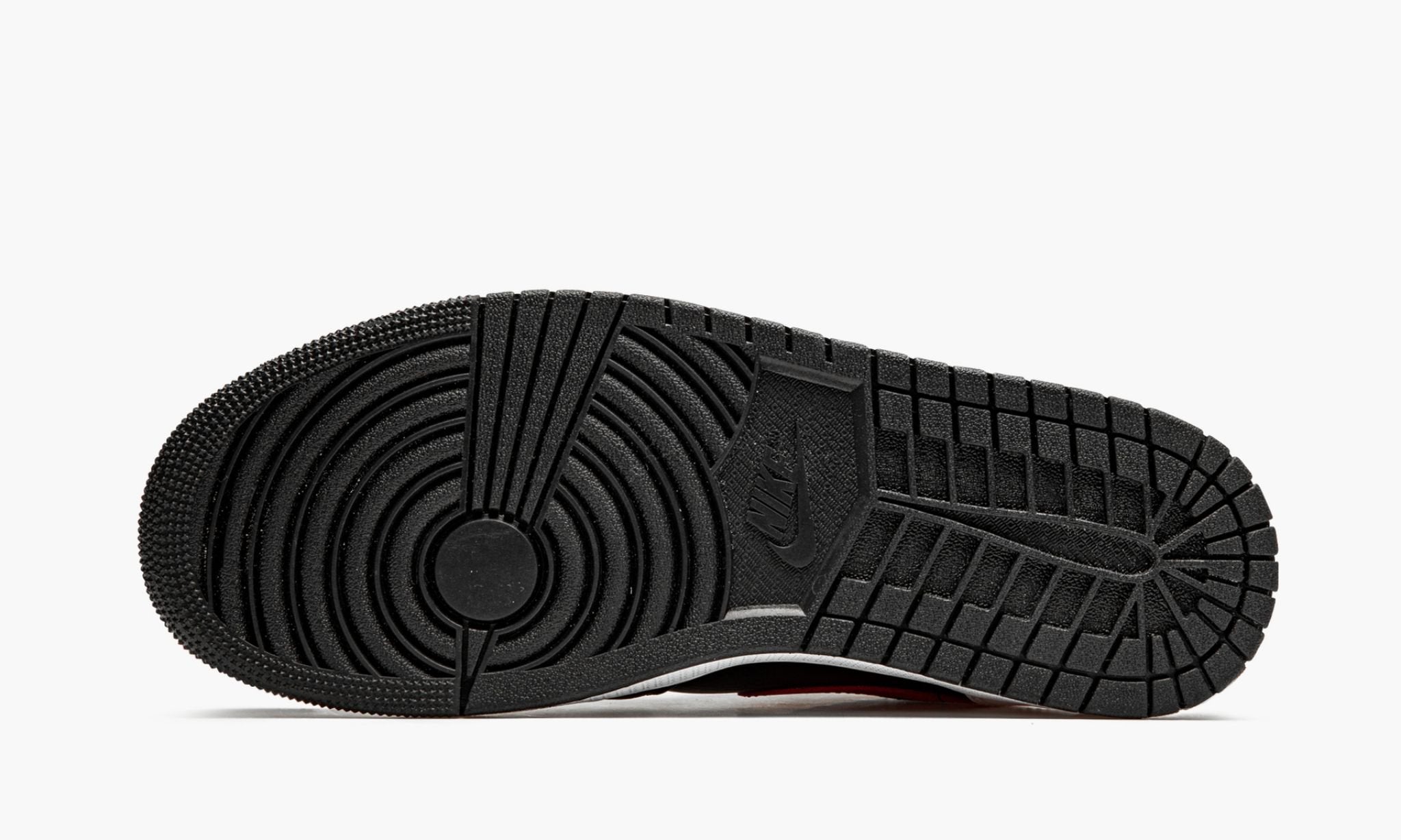 air-jordan-1-mid-_26_238220chile-red_26_238221-3445-zpclw.jpg