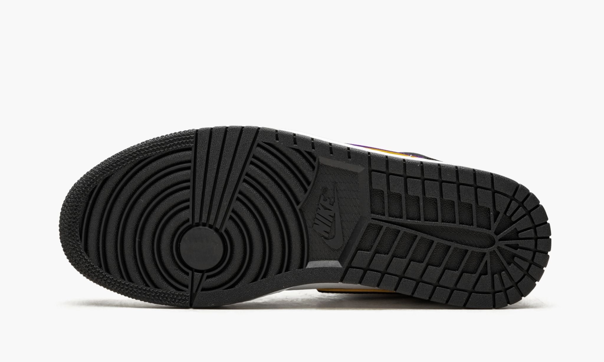 air-jordan-1-mid-_26_238220lakers-top-3_26_238221-8236-7reb4.jpg