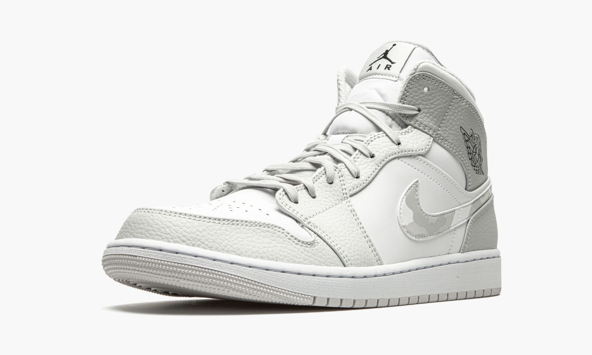 air-jordan-1-mid-_26_238220white-camo_26_238221-4059-ei33v.jpg