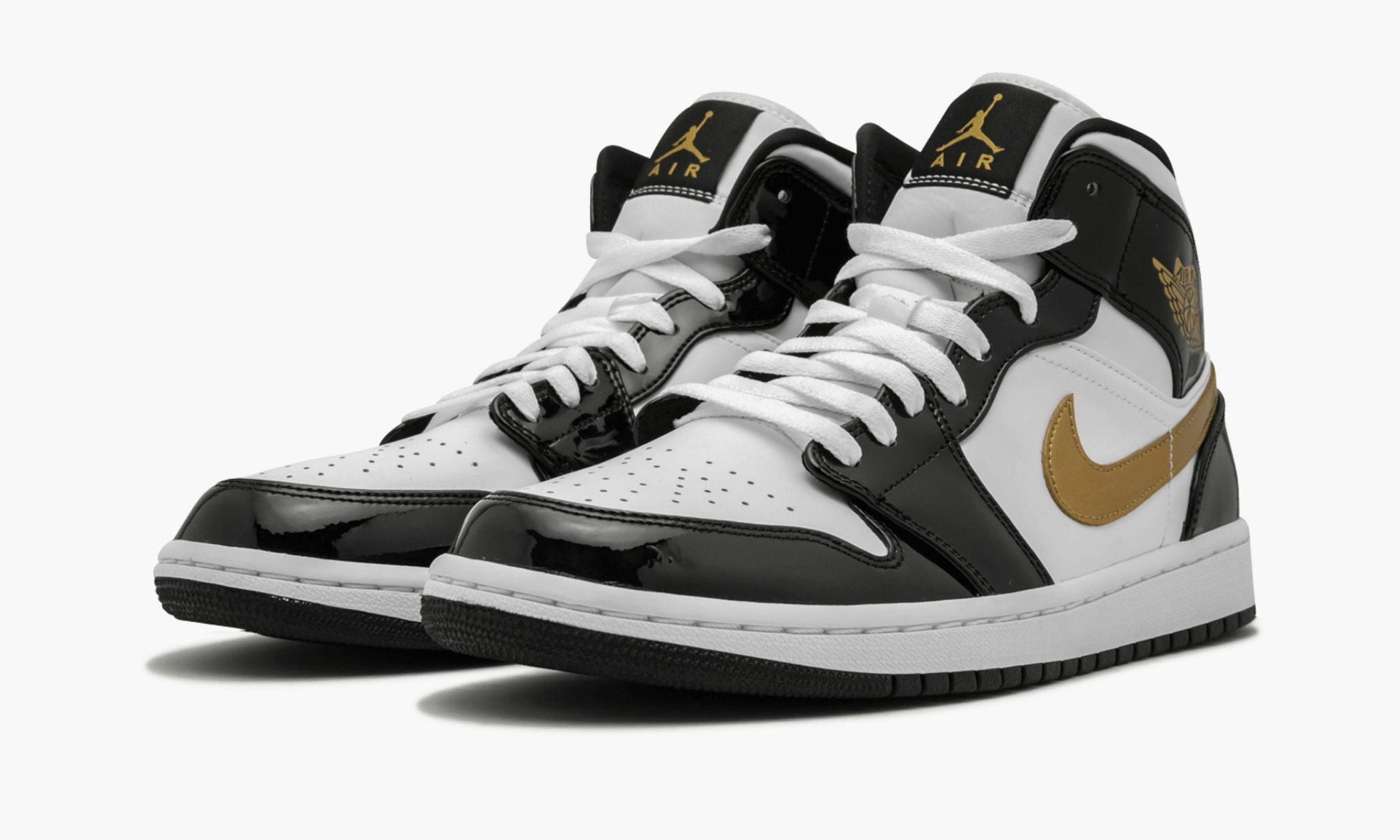 air-jordan-1-mid-se-_26_238220black-gold-patent-leather_26_238221-4937-74qyg.jpg