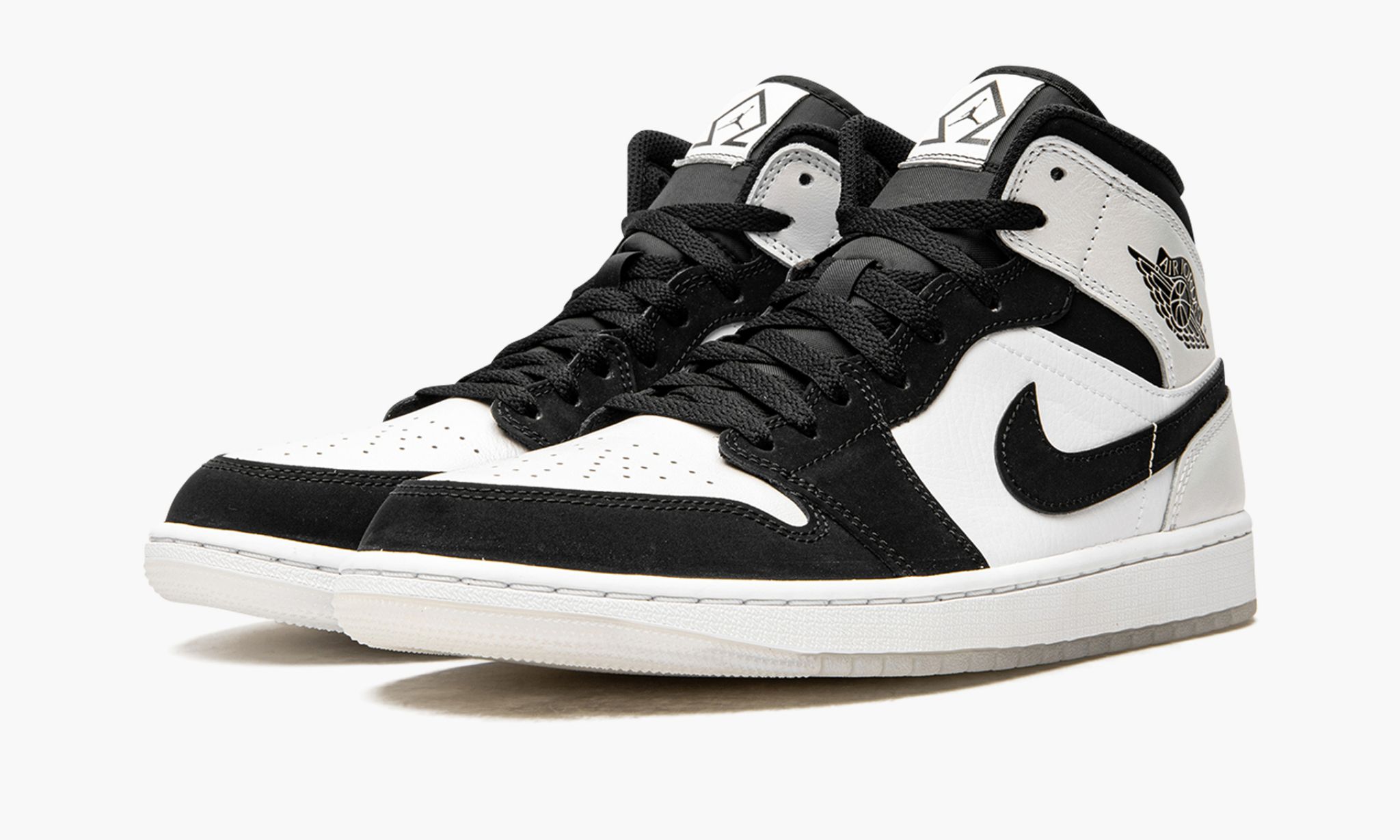 air-jordan-1-mid-se-_26_238220diamond_26_238221-5732-ydl1r.jpg