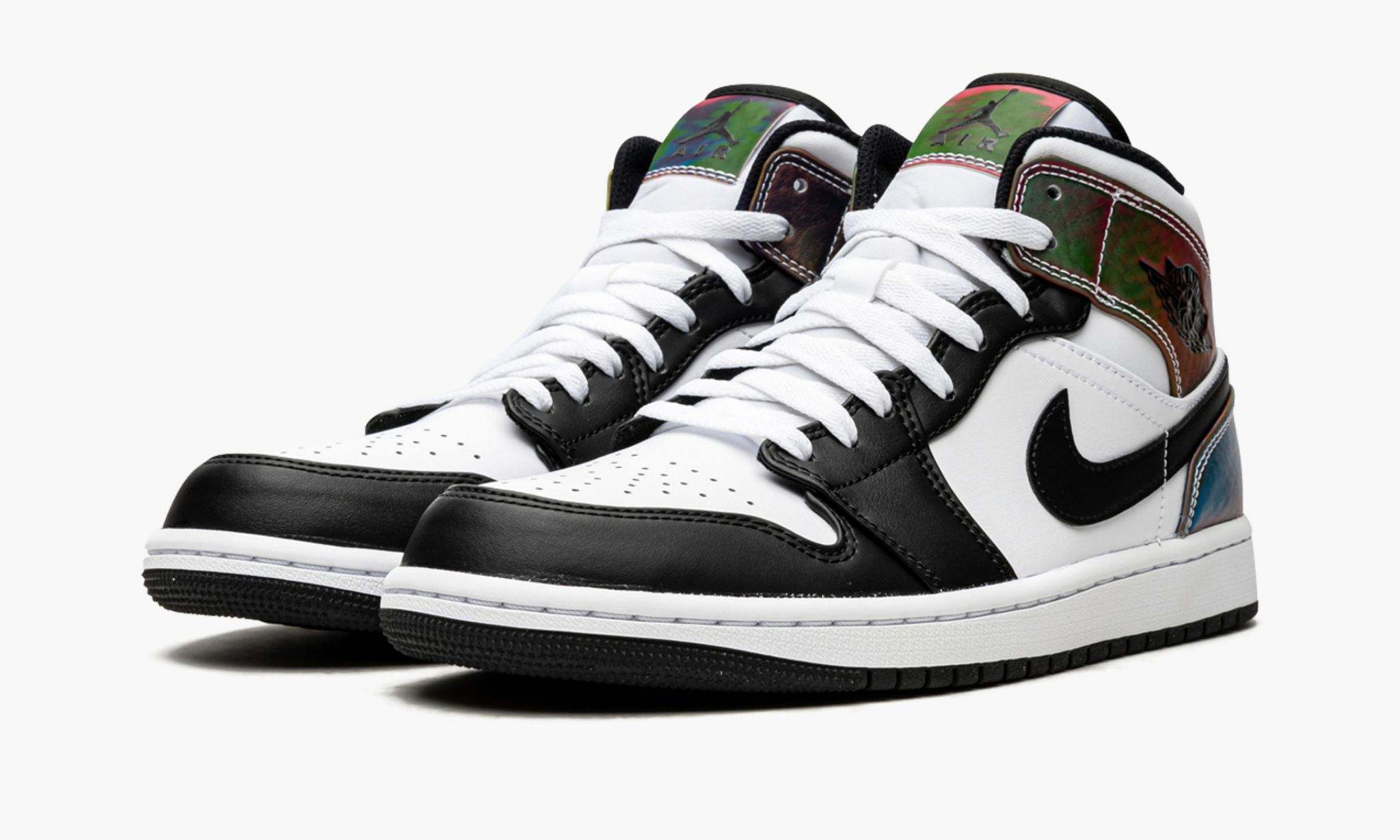 air-jordan-1-mid-se-_26_238220heat-reactive_26_238221-6845-gfycl.jpg