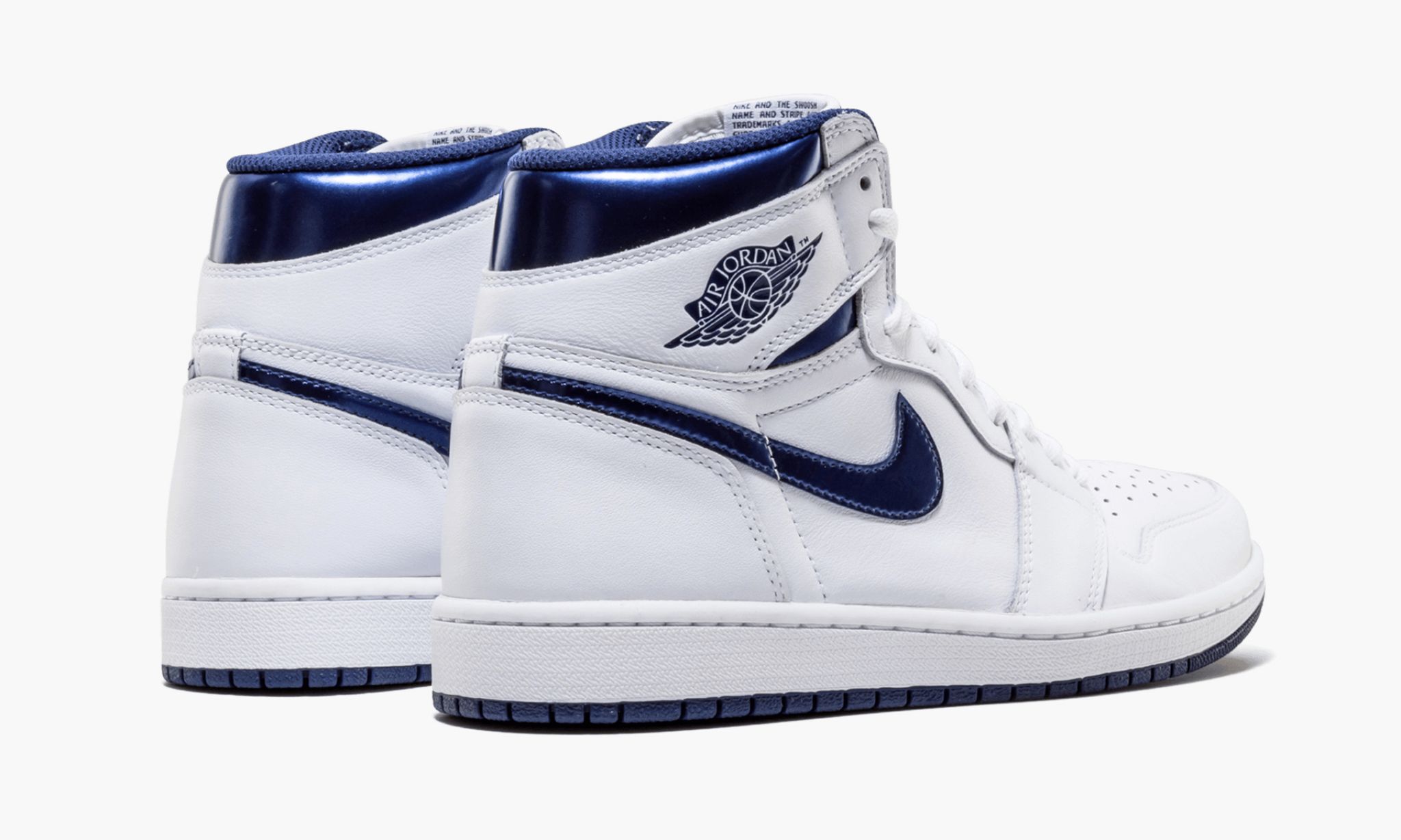 air-jordan-1-retro-_26_238220metallic-navy_26_238221-9482-no9le.jpg