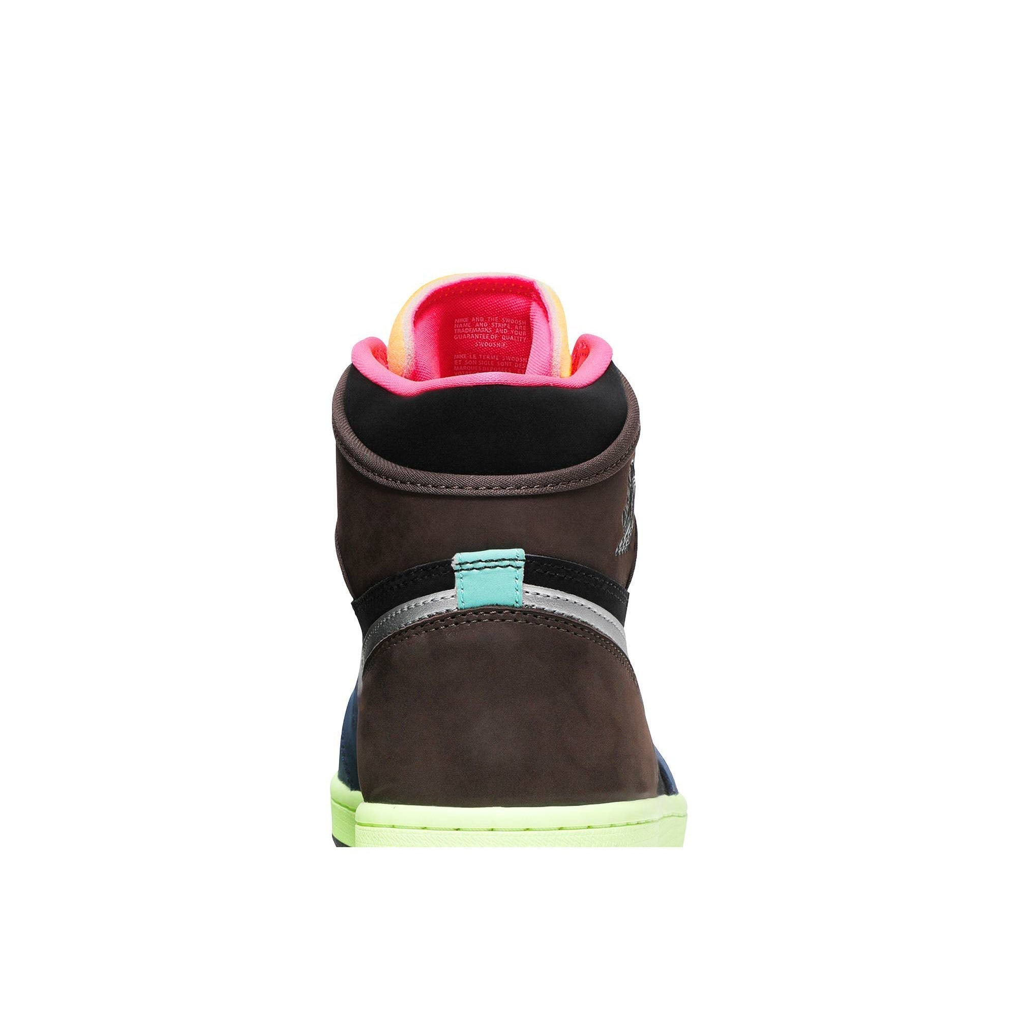 air-jordan-1-retro-high-_26_238216tokyo-bio-hack_26_238217-555088-201-4992-ochpe.jpg