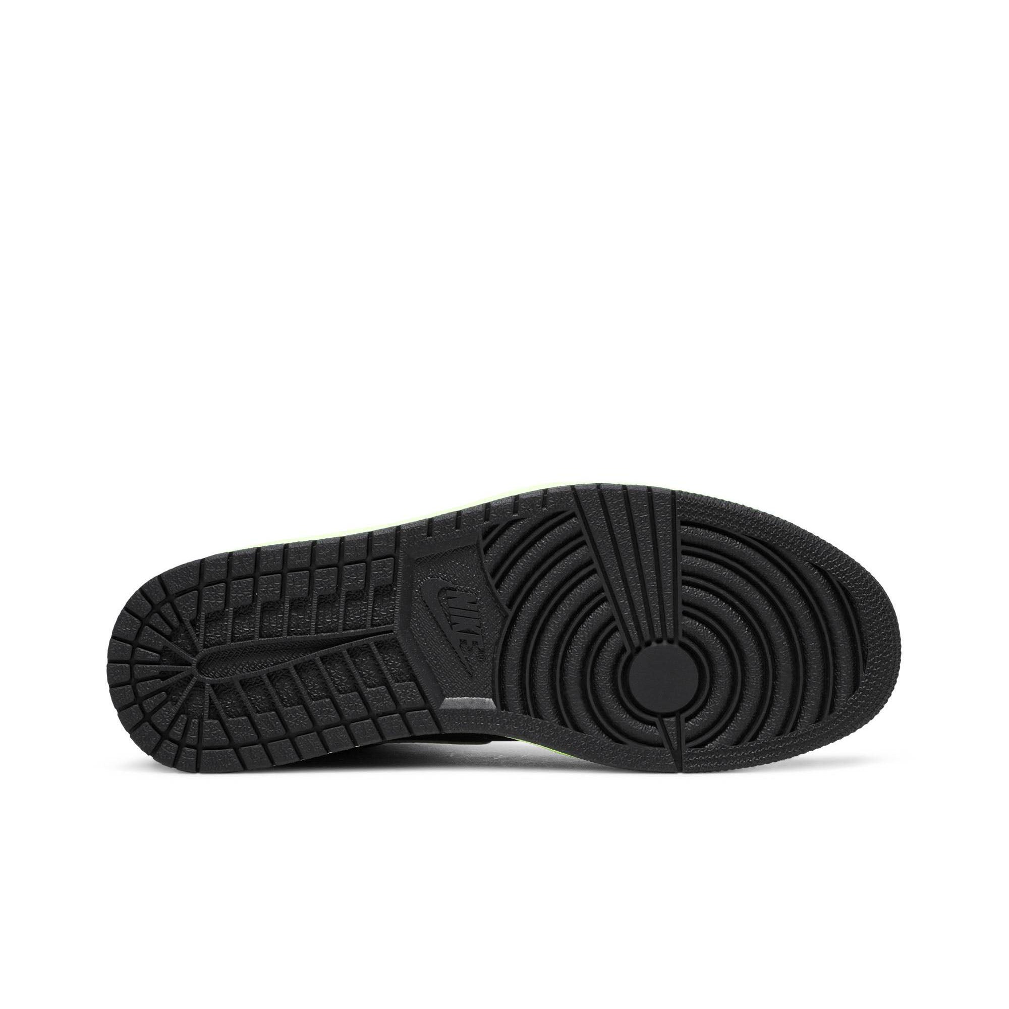 air-jordan-1-retro-high-_26_238216tokyo-bio-hack_26_238217-555088-201-5694-hyfwn.jpg