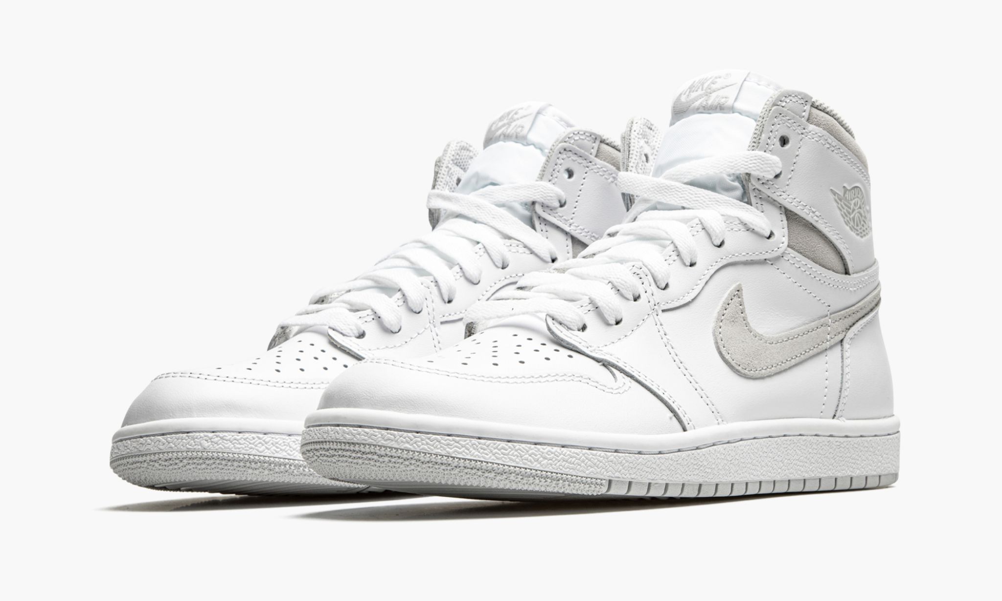 air-jordan-1-retro-high-_26_23821785-_26_238220neutral-grey_26_238221-2312-dq7ol.jpg