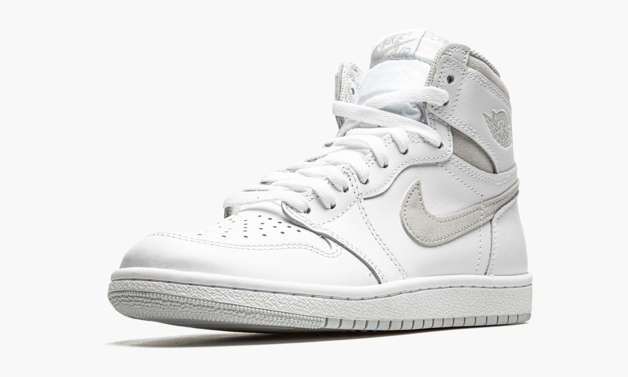 air-jordan-1-retro-high-_26_23821785-_26_238220neutral-grey_26_238221-7276-jprgo.jpg