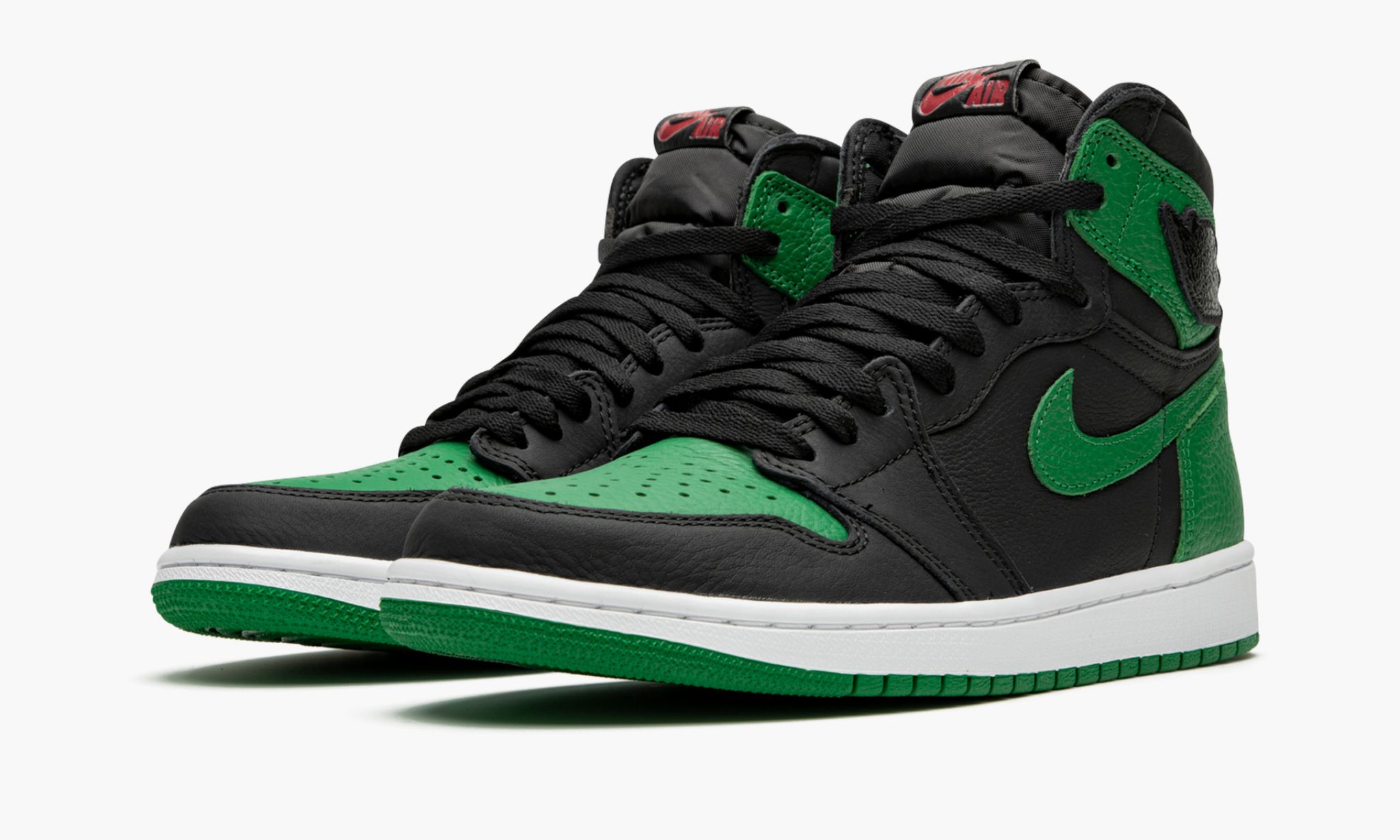 air-jordan-1-retro-high-_26_238220pine-green-2.0_26_238221-6120-vmzwp.jpg