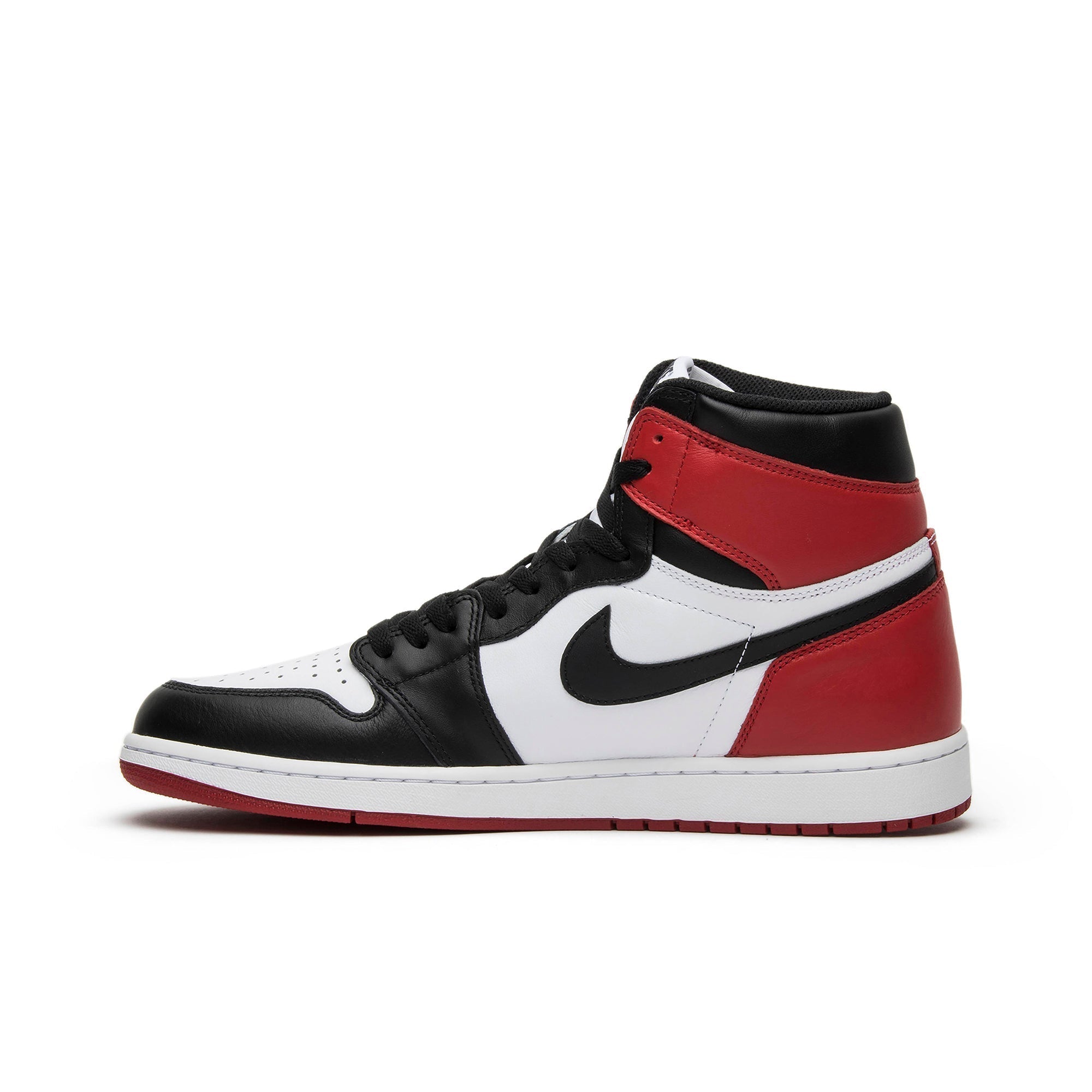 air-jordan-1-retro-high-og-_26_238216black-toe_26_238217-2016-555088-125-5904-utvqj.jpg