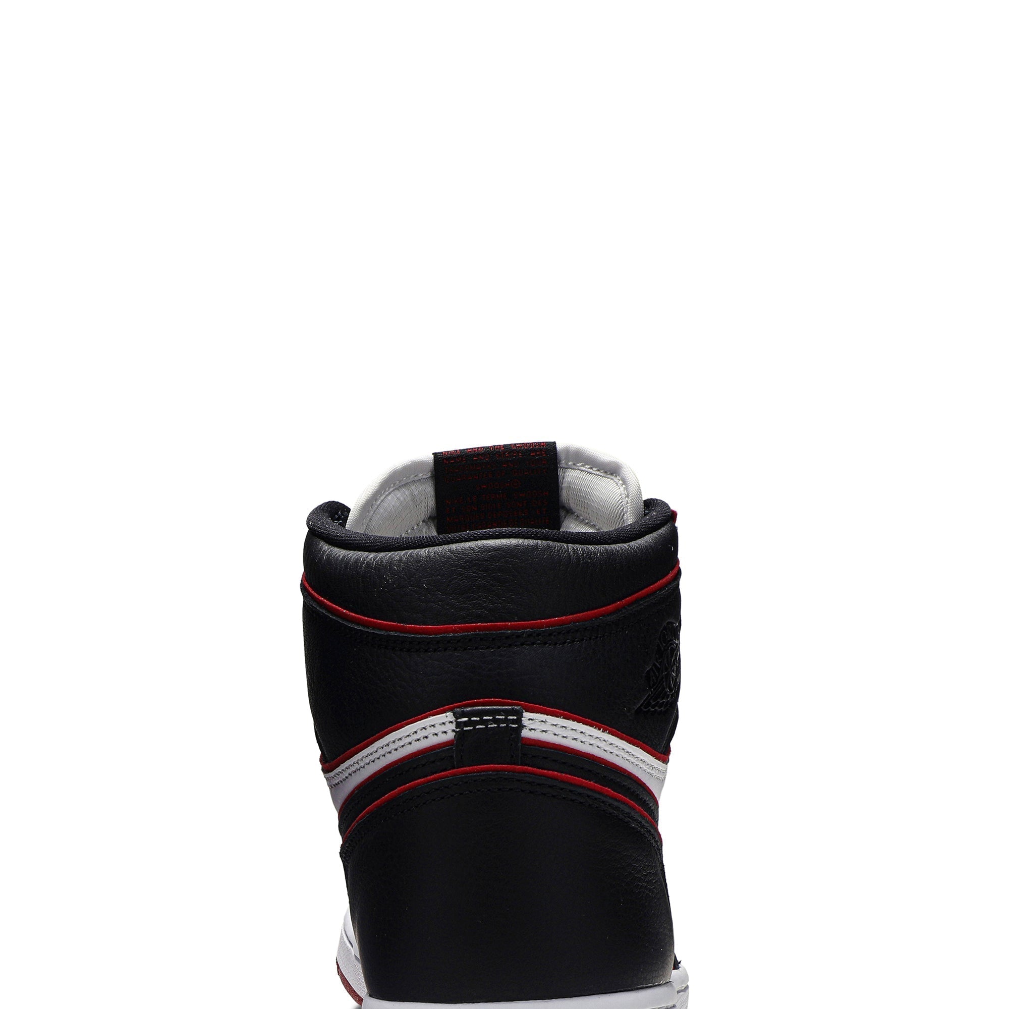 air-jordan-1-retro-high-og-_26_238216bloodline_26_238217-555088-062-4584-uil7t.jpg