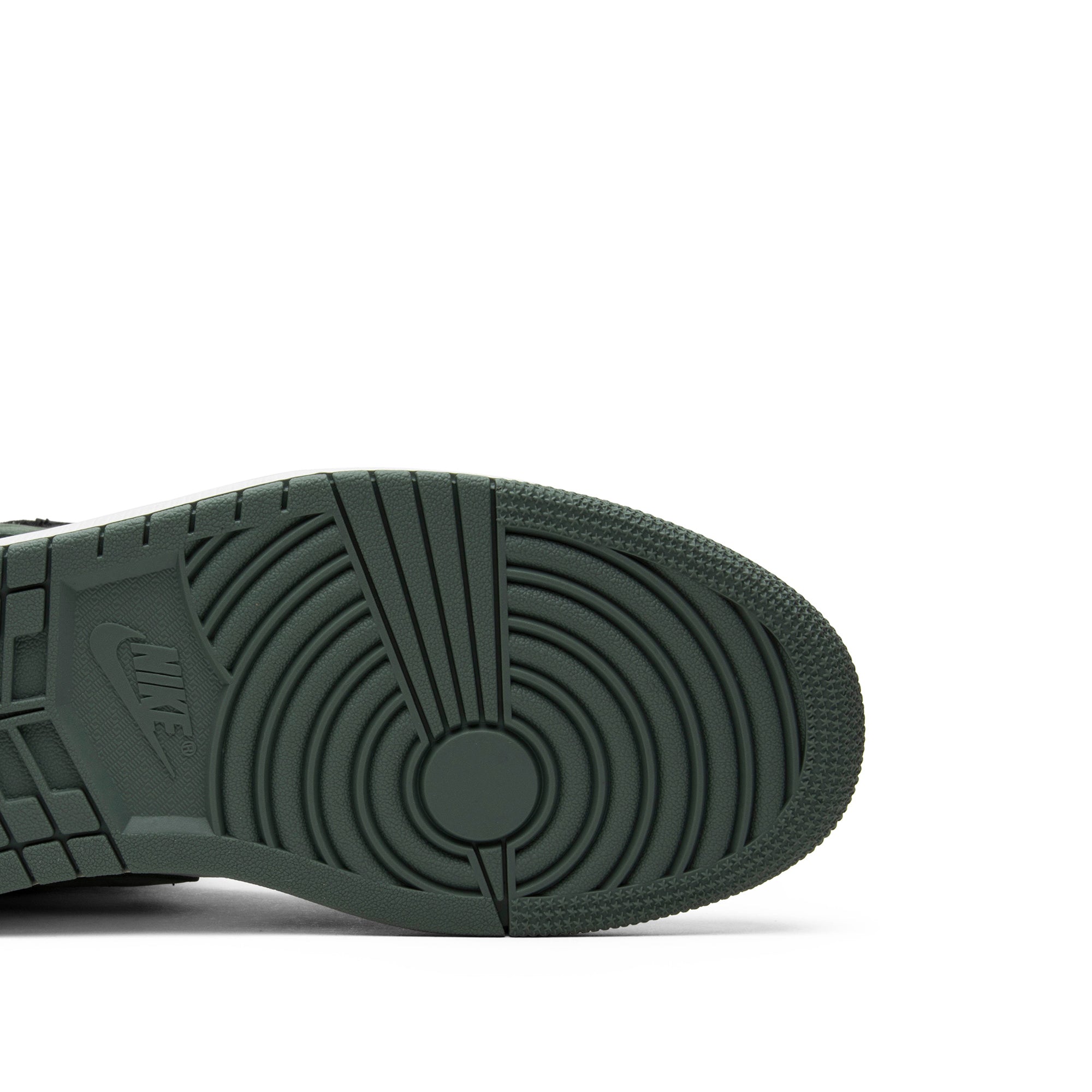 air-jordan-1-retro-high-og-_26_238216clay-green_26_238217-555088-135-4887-4glv8.jpg