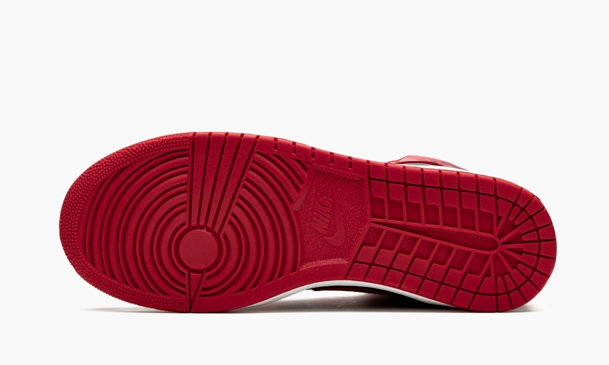 air-jordan-1-retro-high-og-_26_23821785-_26_238220varsity-red_26_238221-3183-y82ps.jpg