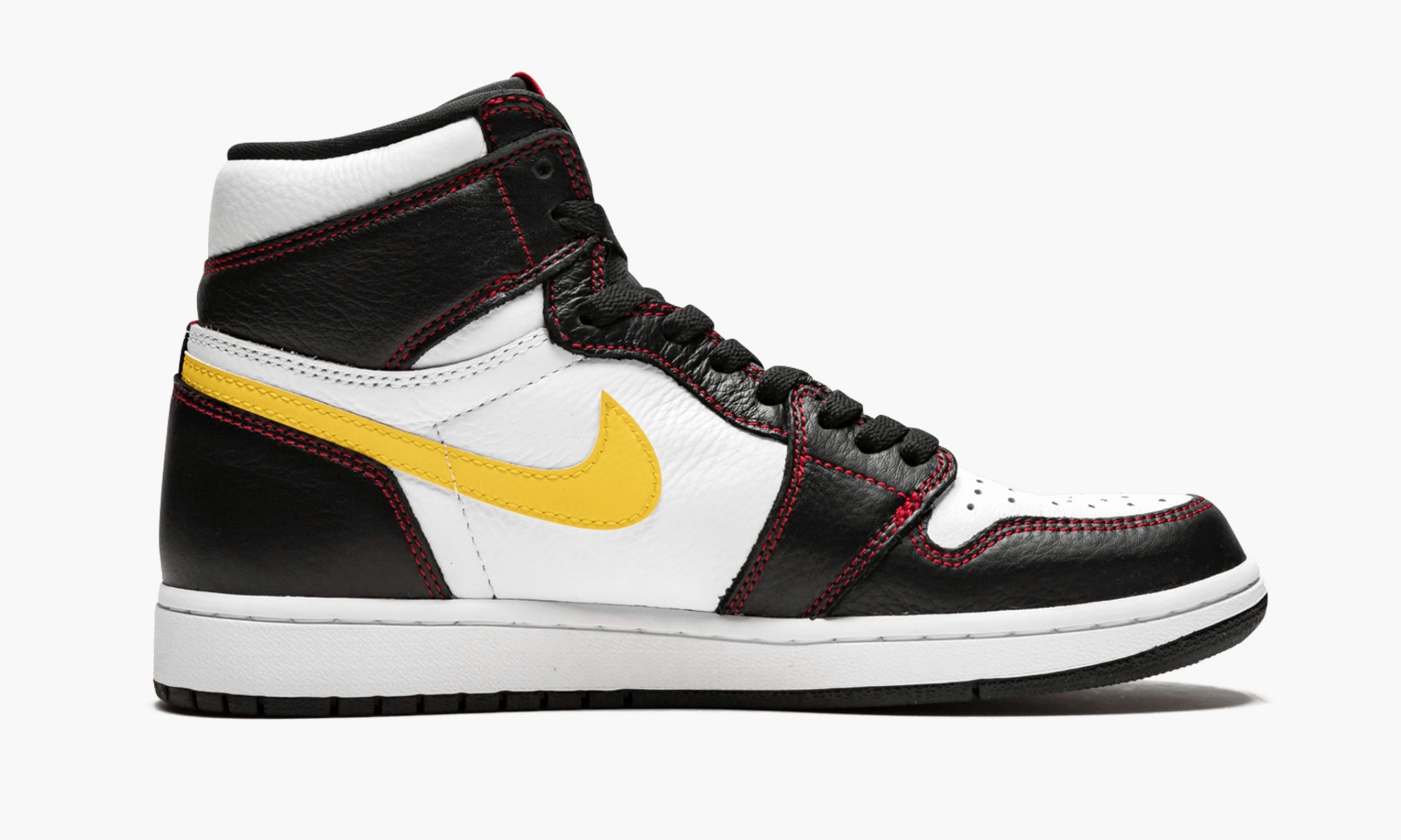 air-jordan-1-retro-high-og-_26_238220defiant-yellow_26_238221-3891-qomwv.jpg