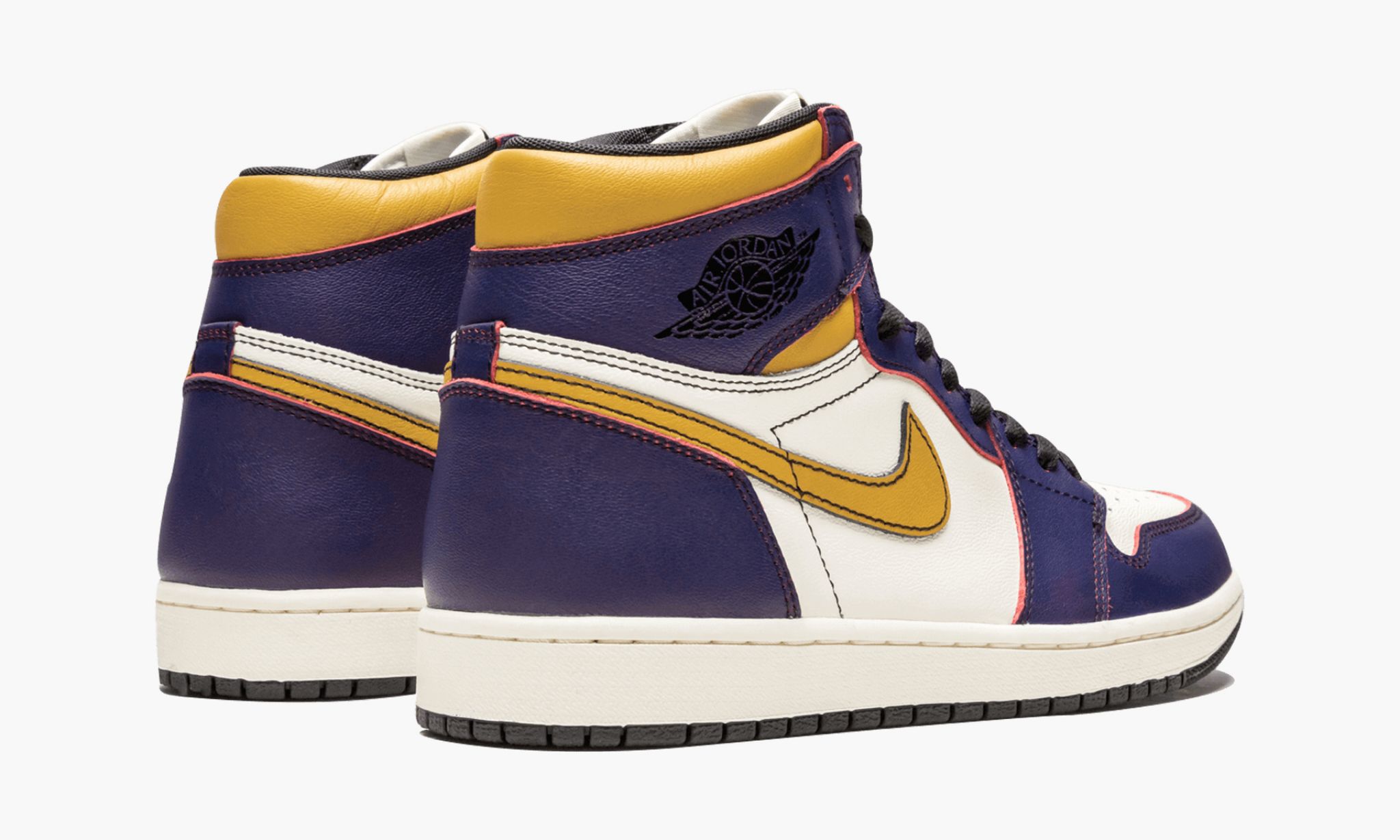 air-jordan-1-retro-high-og-_26_238220la-to-chicago_26_238221-2074-y9one.jpg
