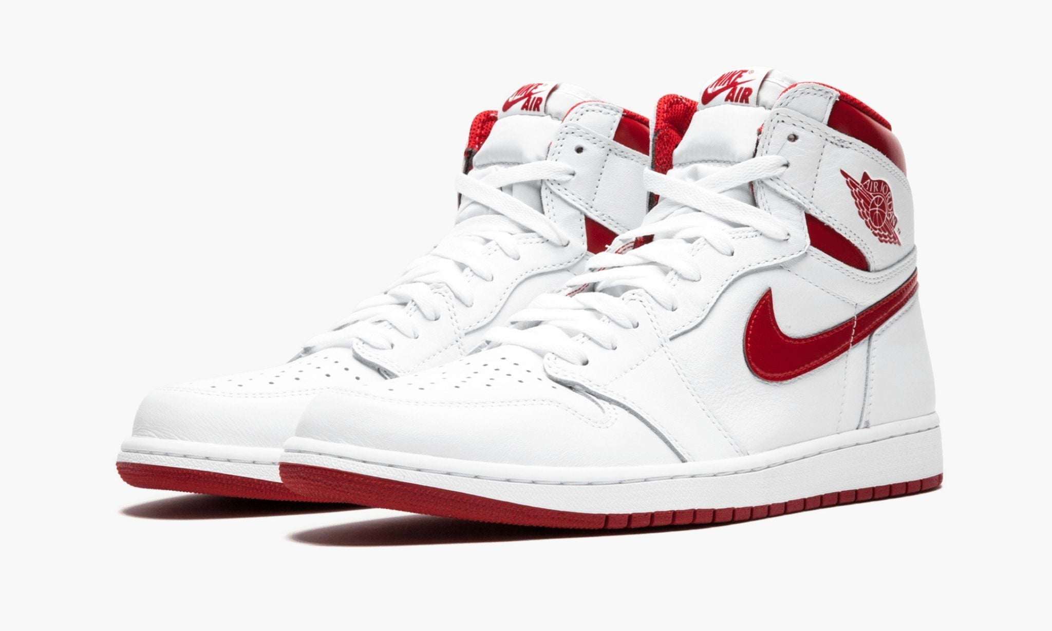 air-jordan-1-retro-high-og-_26_238220metallic-red_26_238221-5693-ycdvj.jpg