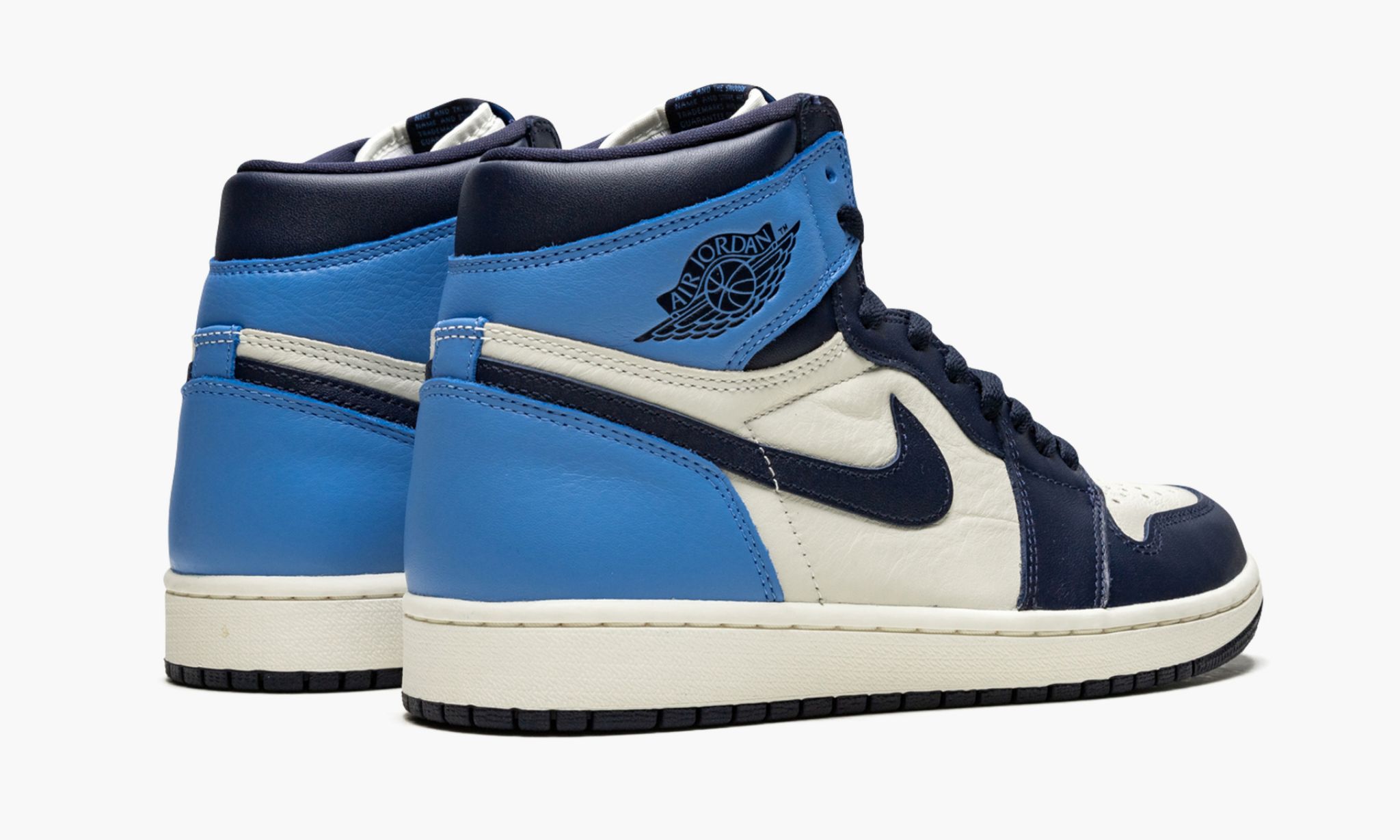 air-jordan-1-retro-high-og-_26_238220obsidianuniversity-blue_26_238221-8716-laaww.jpg