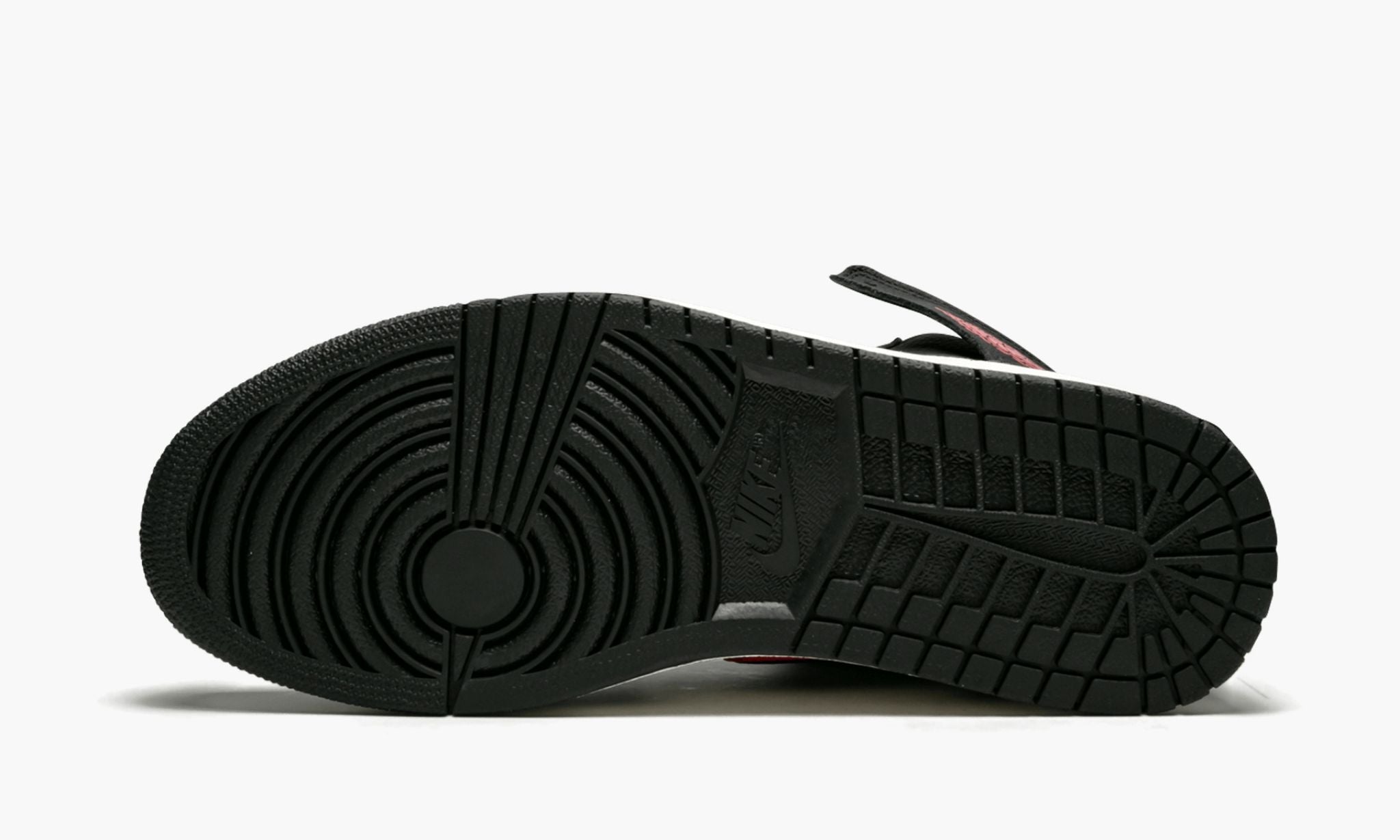 air-jordan-1-retro-high-og-_26_238220sports-illustrated-a-star-is-born_26_238221-7327-ur288.jpg