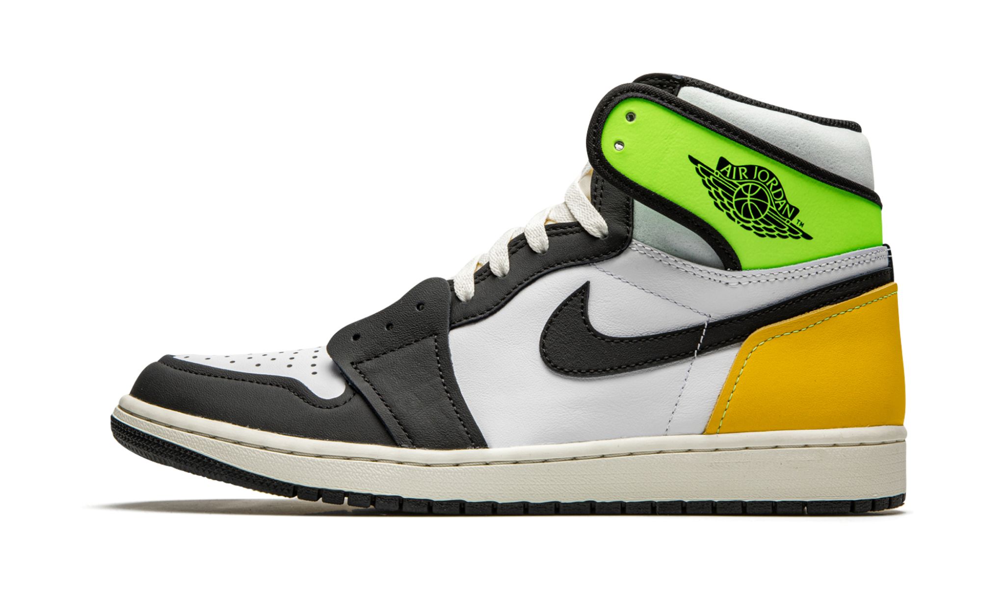 air-jordan-1-retro-high-og-_26_238220volt-gold_26_238221-8605-mu8lw.jpg