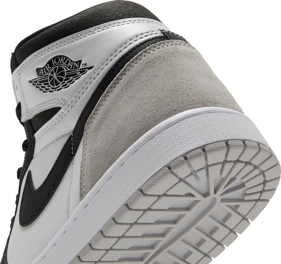 air-jordan-1-retro-high-og-stage-haze-3282-fjvy2.jpg