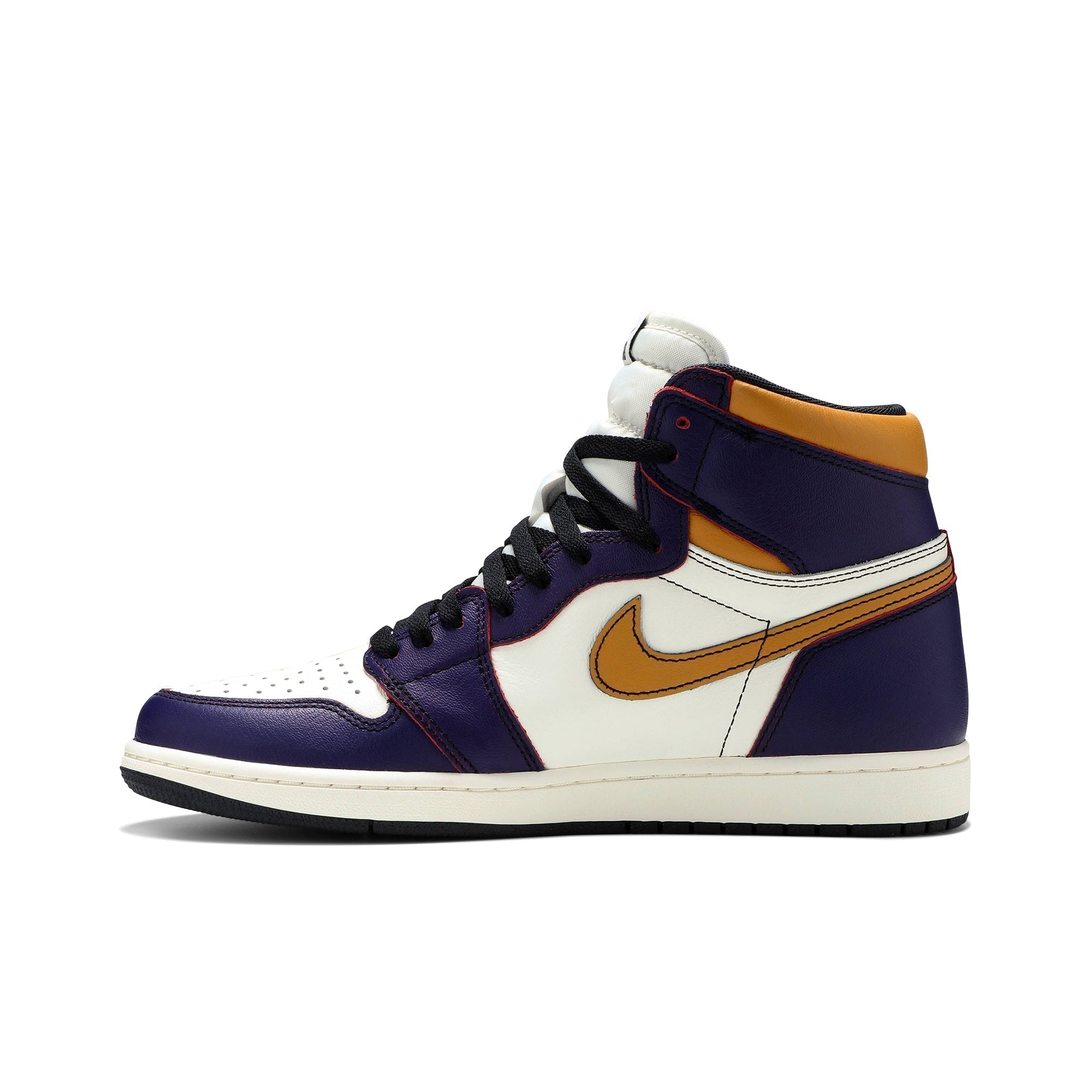 air-jordan-1-retro-high-sb-_26_238216la-to-chicago_26_238217-cd6578-507-6926-e20by.jpg