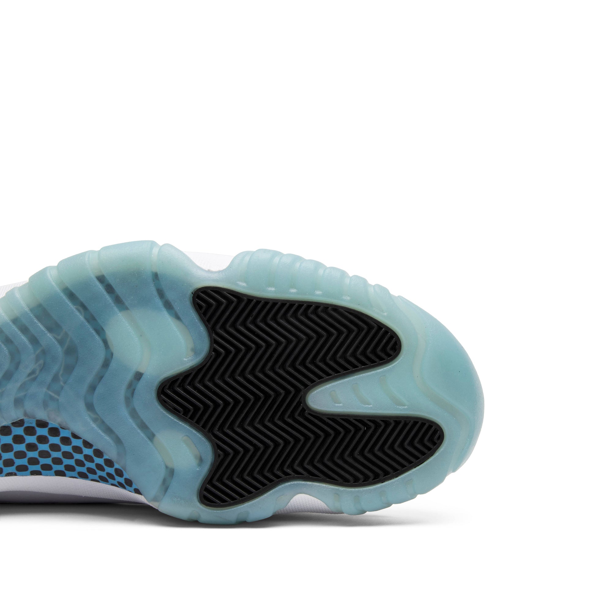 air-jordan-11-retro-_26_238216legend-blue_26_238217-2014-378037-117-6785-spxpc.jpg