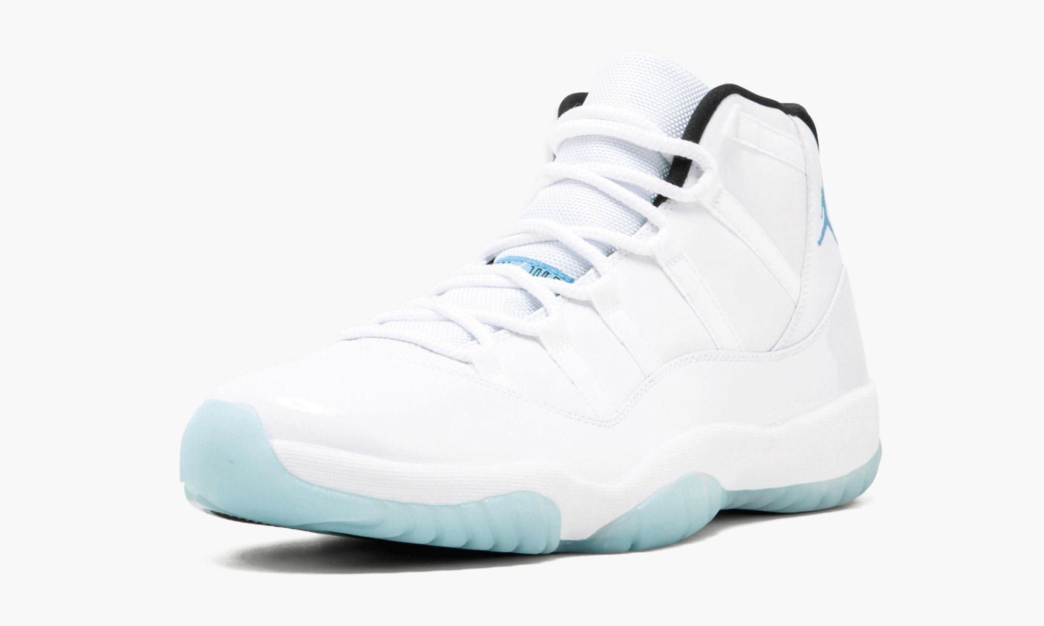 air-jordan-11-retro-_26_238220legend-blue_26_238221-1061-qyimq.jpg