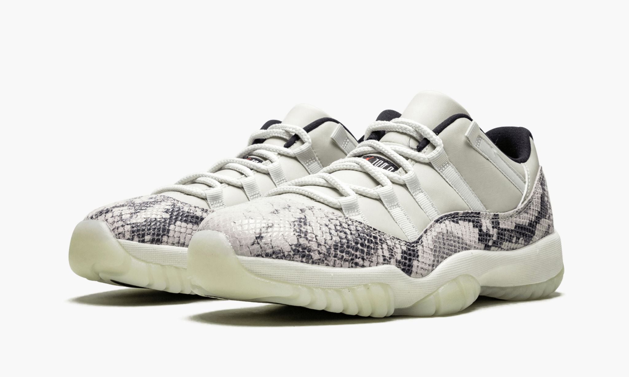 air-jordan-11-retro-low-_26_238220snakeskin-light-bone_26_238221-3163-ocyig.jpg