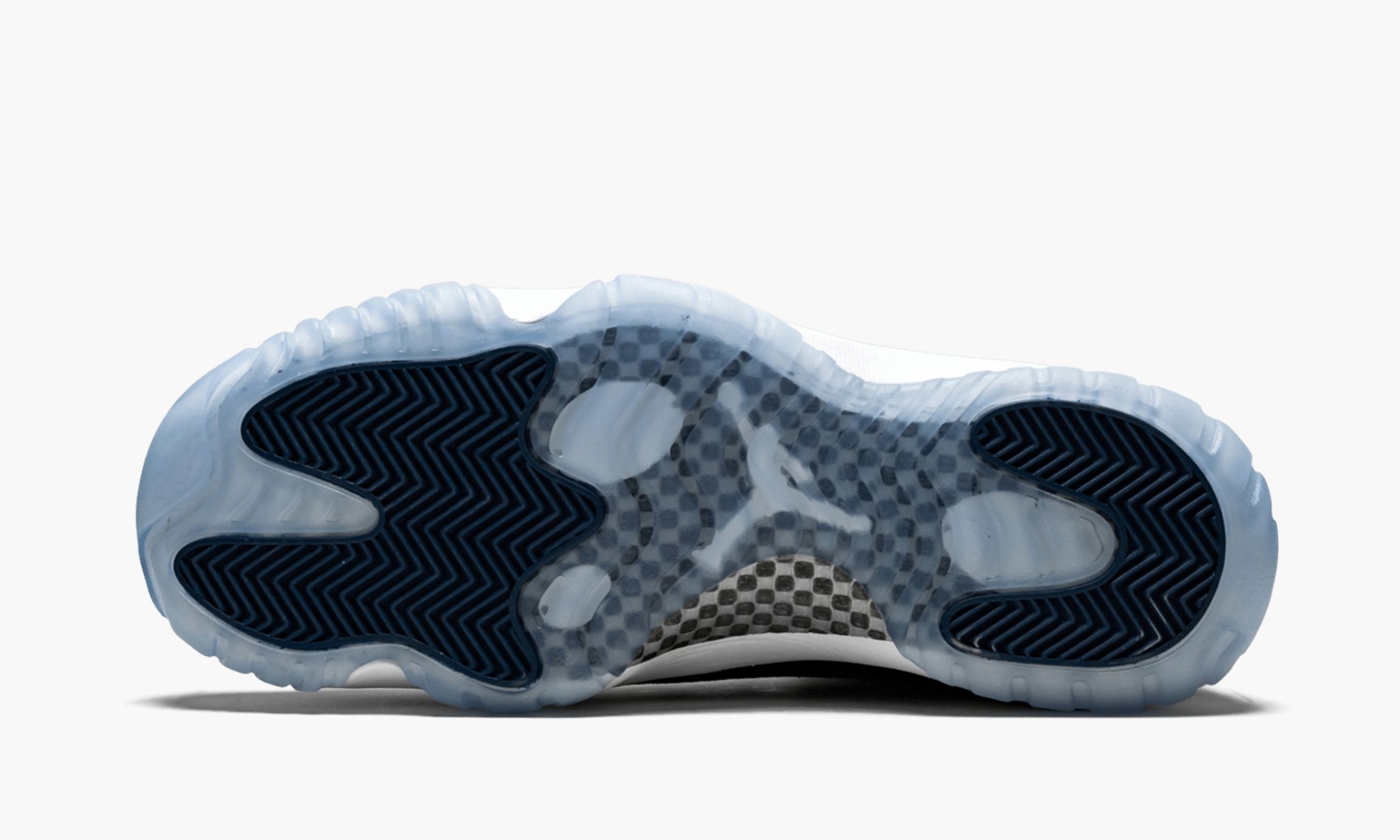 air-jordan-11-retro-low-le-_26_238220blue-snakeskin_26_238221-6061-bipn0.jpg