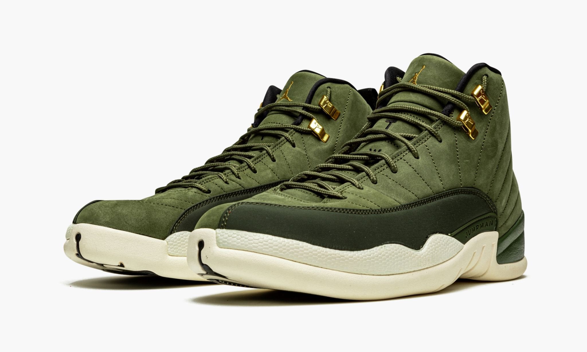 air-jordan-12-_26_238220cp3-class-of-2003_26_238221-2757-ffgnz.jpg