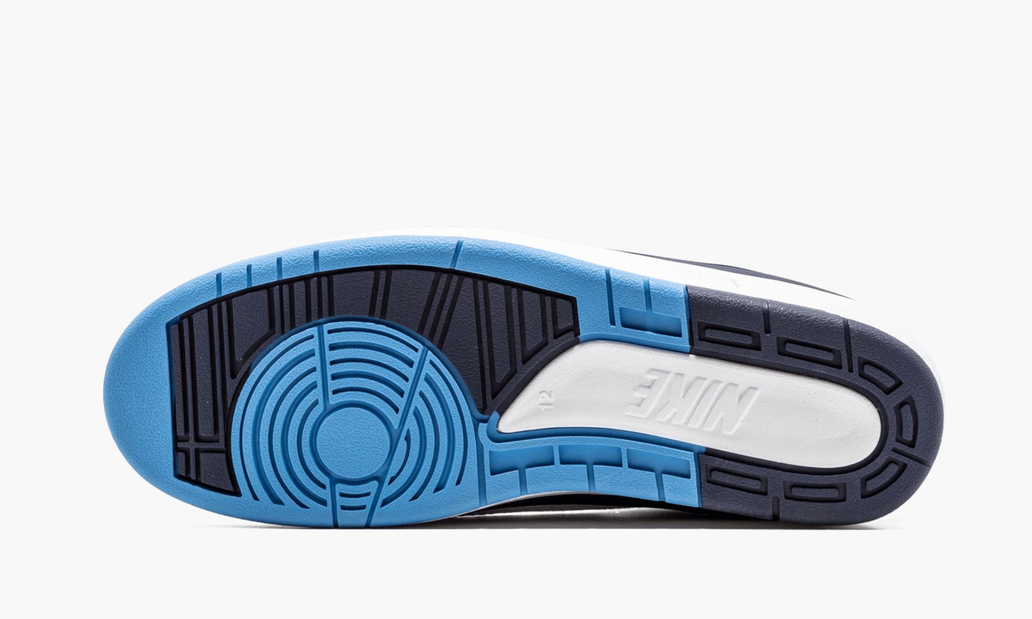 air-jordan-2-retro-low-1410-hnpr3.jpg