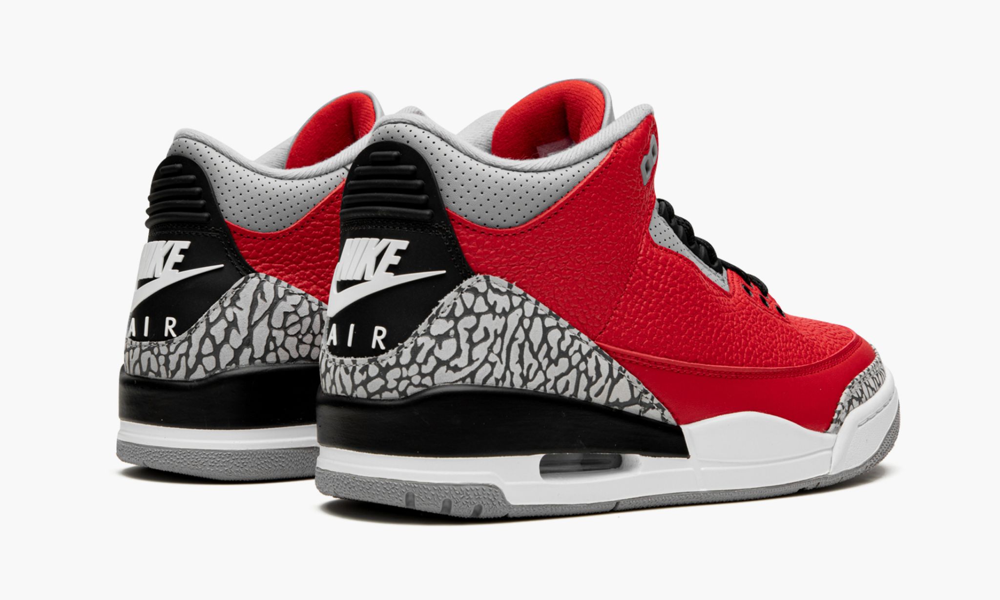 air-jordan-3-retro-_26_238220red-cementunite_26_238221-3147-qowt5.jpg
