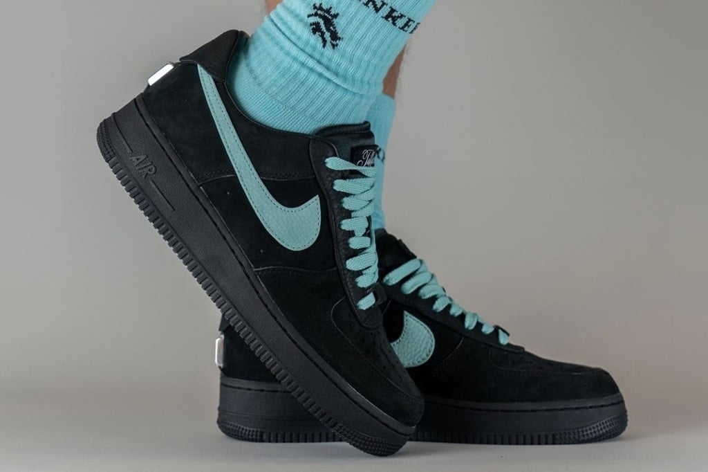 air-jordan-force-1-low-sp-tiffany-and-co.-6328-pyodw.jpg