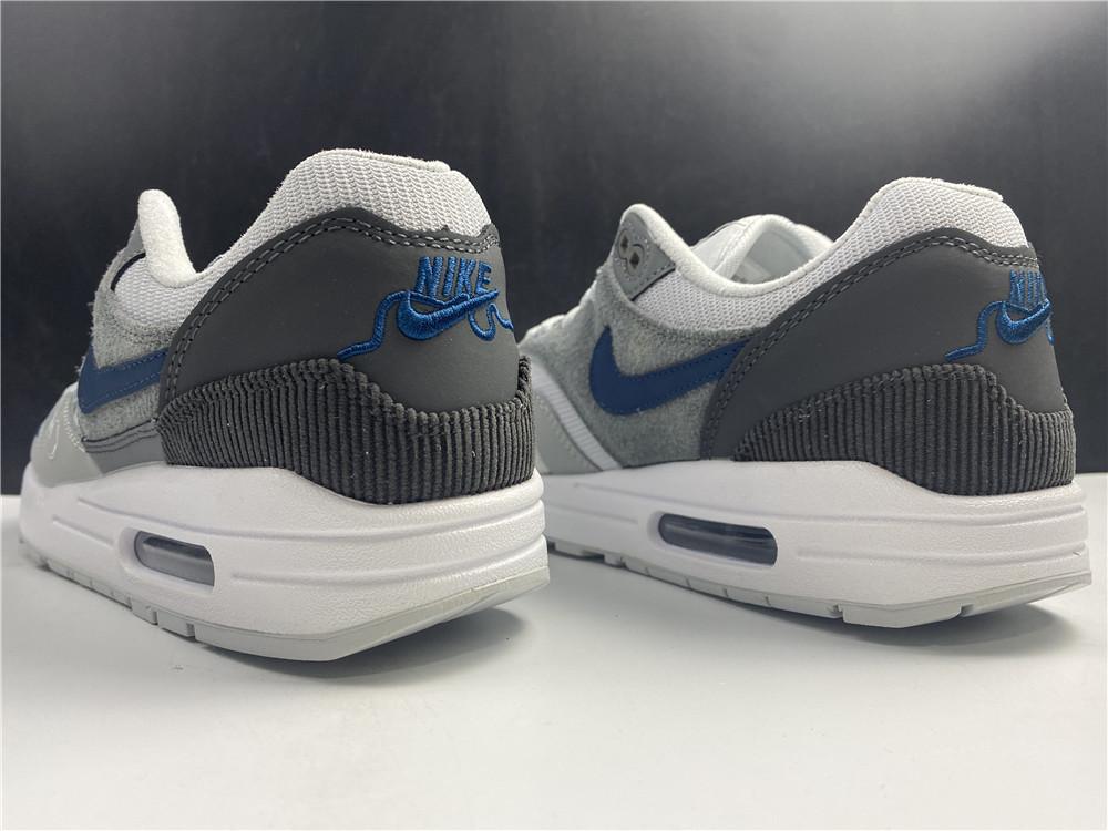 b7c99b3d-AM1LondonShoesSneakers_5.jpg