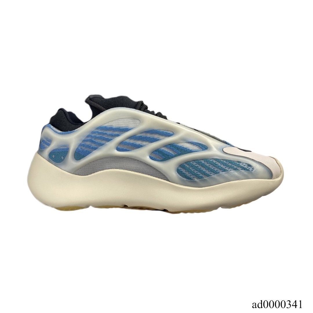 YzY 700 V3 Kyanite Shoes Sneakers