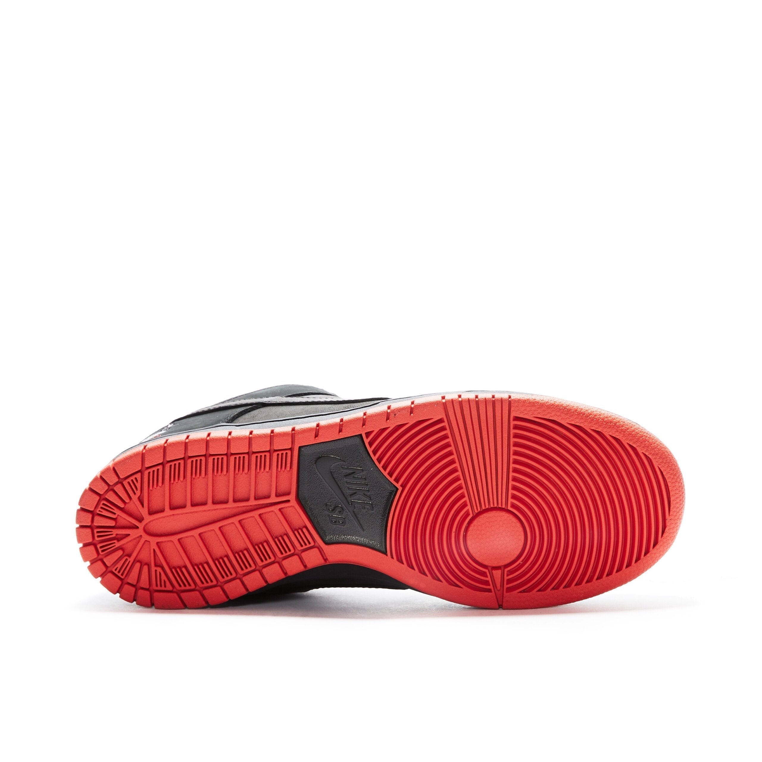 dunk-low-pro-sb-black-pigeon-x-jeff-staple-1235-chubu.jpg