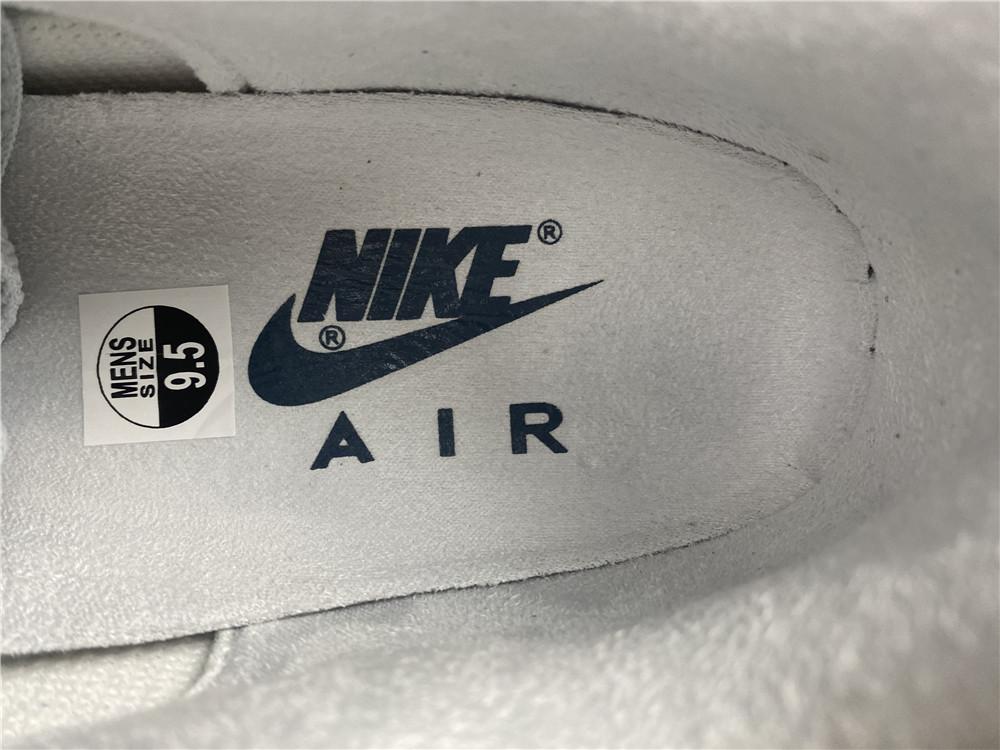 e422f8e4-AM1LondonShoesSneakers_13.jpg