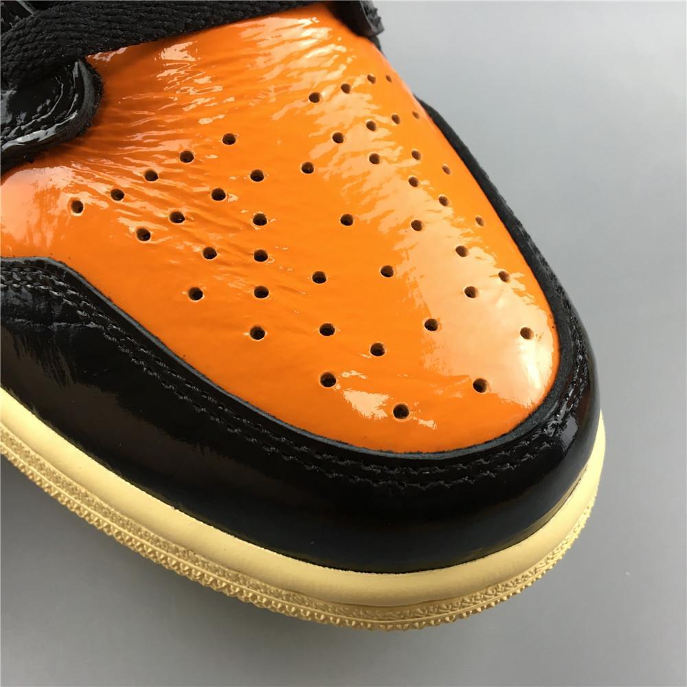 fc2996fc-Jordan1RetroHighShatteredBackboard3_15_6a2b90c1-21e2-42bc-b4dd-17c9186a4a31.jpg