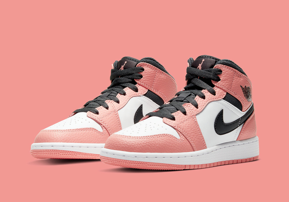 jordan-1-mid-pink-quartz-555112-9978-ma2db.jpg