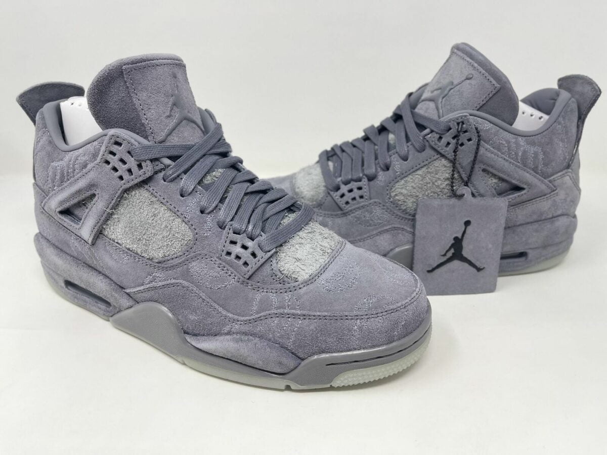 jordan-4-x-kaws-gray-930155-2574-urvvq.jpg