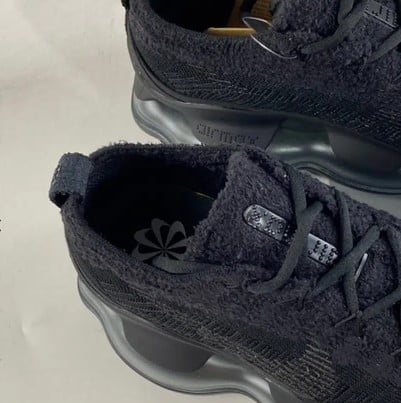 nike-air-max-scorpion-triple-black-9609-tzyr2.jpg