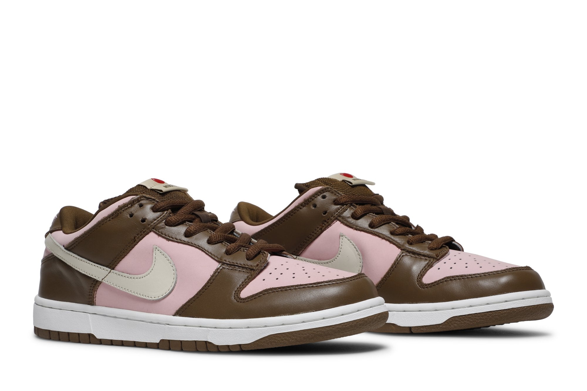 nike-dunk-low-pro-sb-x-stussy-cherry-4099-zpvny.jpg