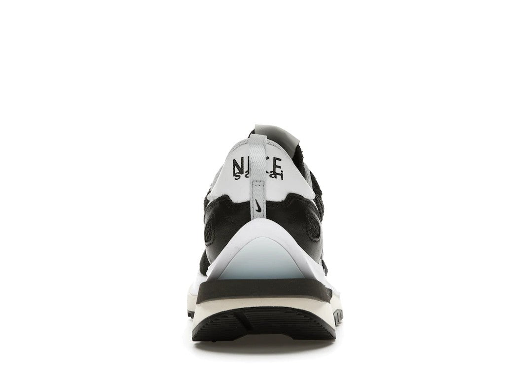 nike-vaporwaffle-sacai-black-white-6042-h20xe.jpg