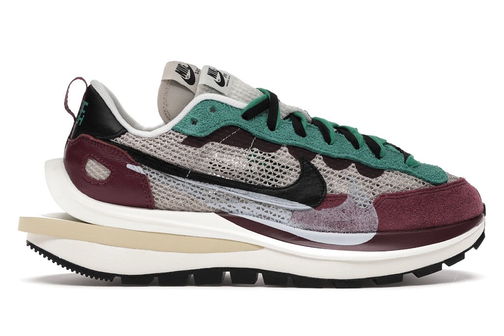 Nike Vaporwaffle sacai Villain Red Neptune Green Shoes Sneakers