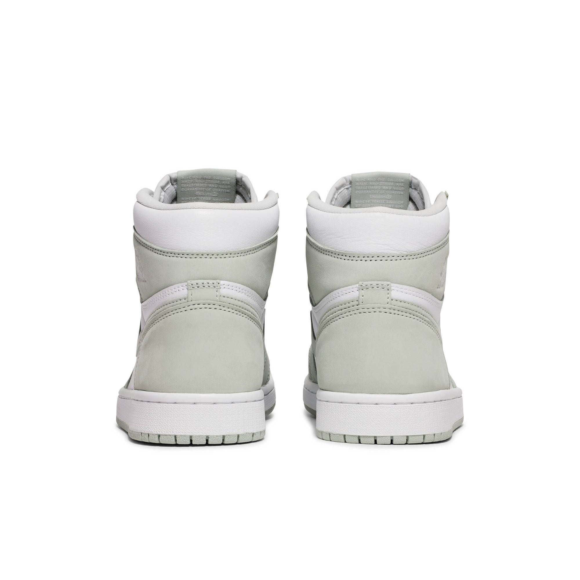 wmns-air-jordan-1-retro-high-og-_26_238216seafoam_26_238217-cd0461-002-2004-rrgxj.jpg