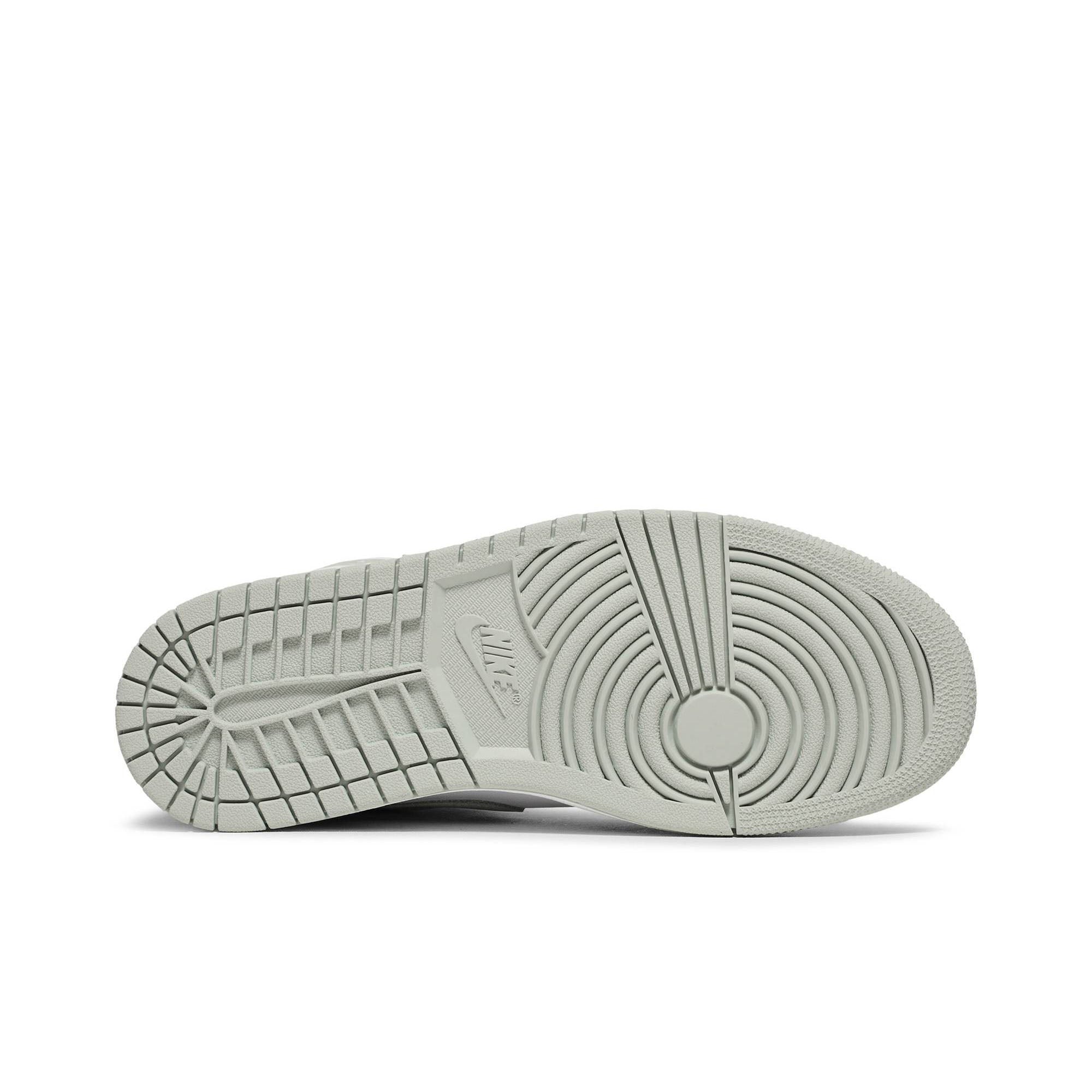 wmns-air-jordan-1-retro-high-og-_26_238216seafoam_26_238217-cd0461-002-4272-bpdaj.jpg