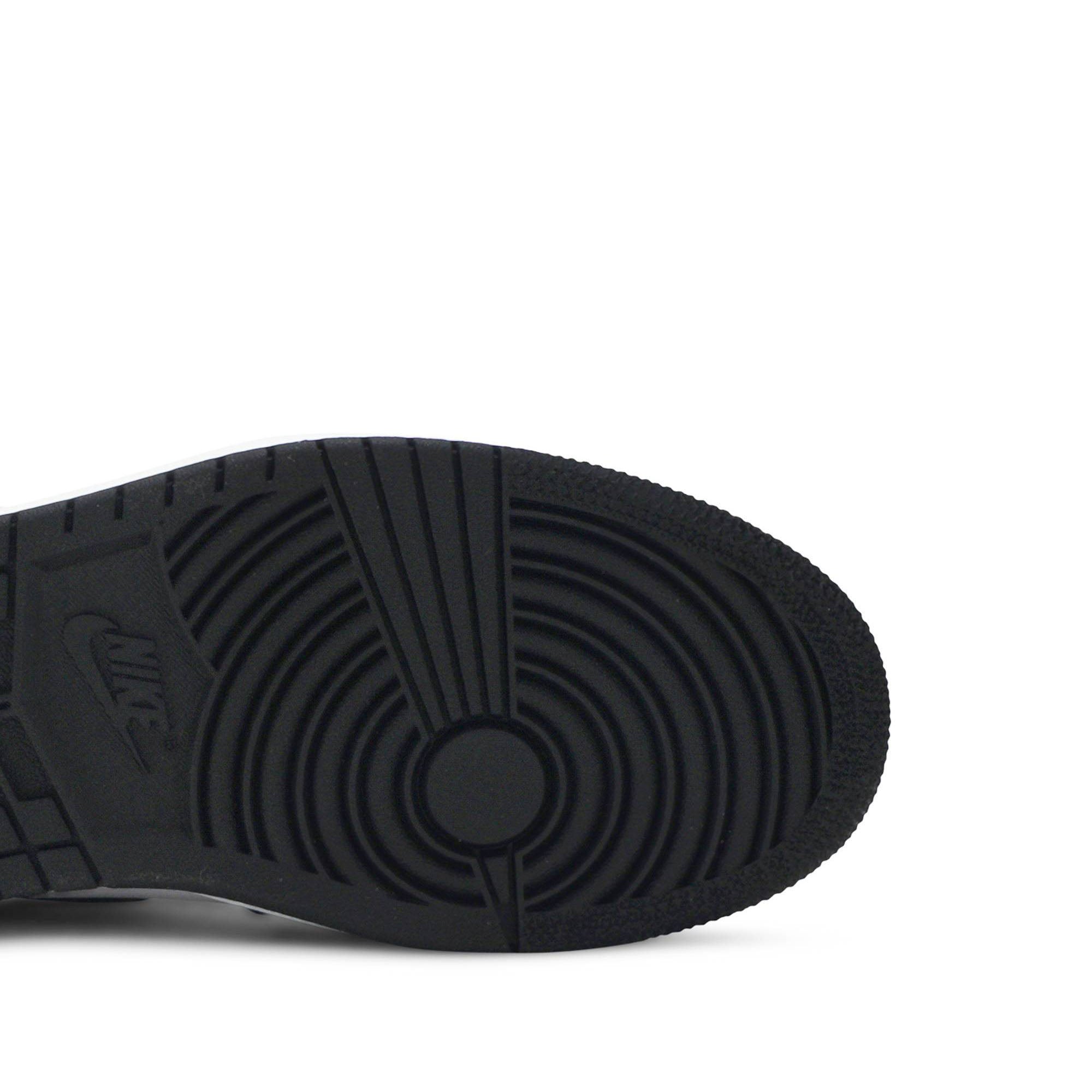 wmns-air-jordan-1-retro-high-og-_26_238216tie-dye_26_238217-cd0461-100-9803-fn2tu.jpg