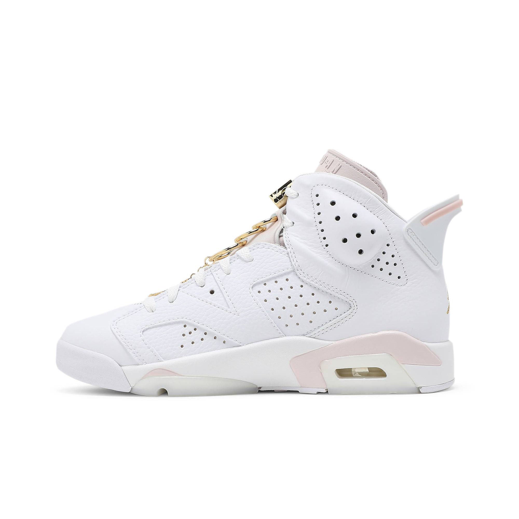 wmns-air-jordan-6-retro-_26_238216gold-hoops_26_238217-dh9696-100-6913-clqho.jpg