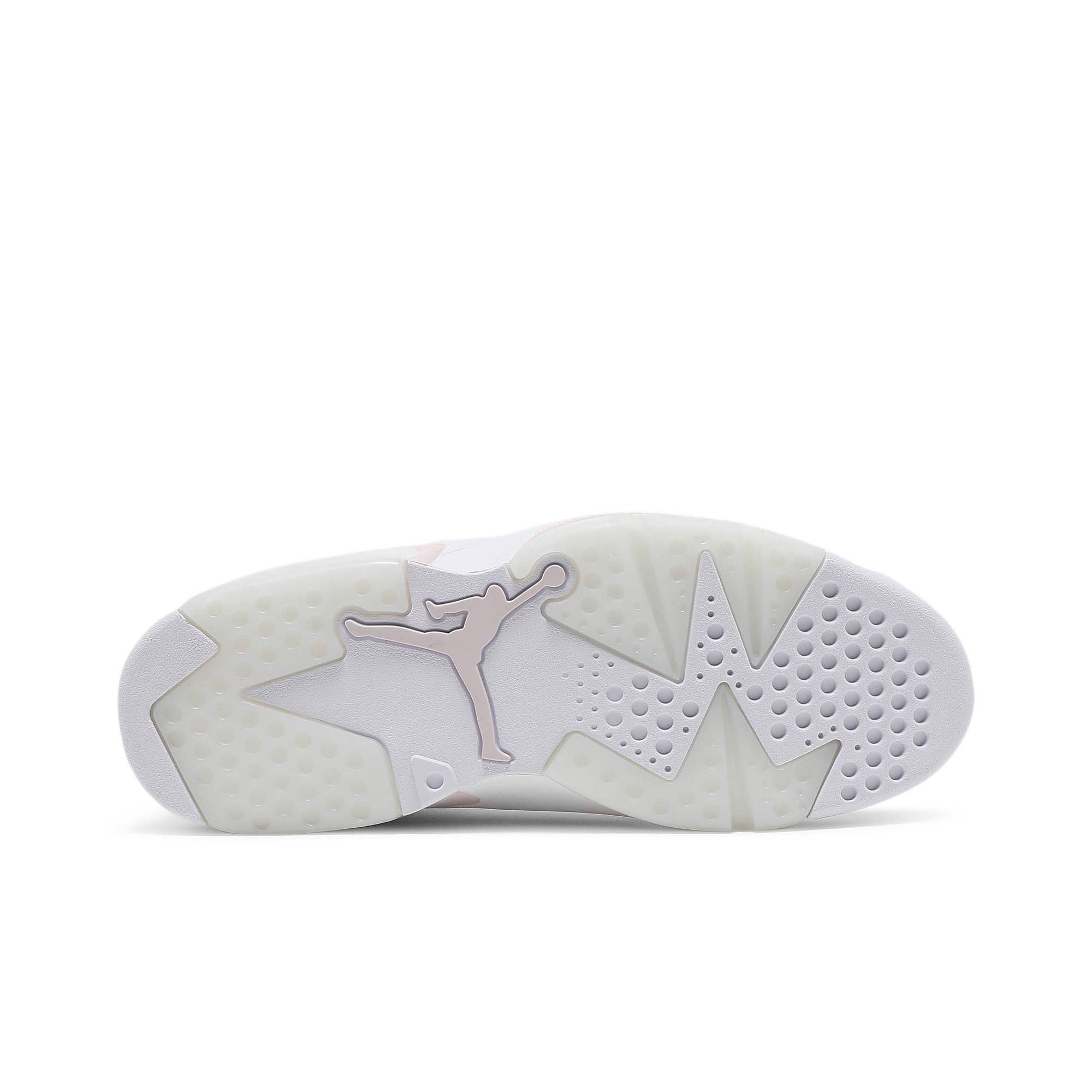 wmns-air-jordan-6-retro-_26_238216gold-hoops_26_238217-dh9696-100-9760-iqasu.jpg